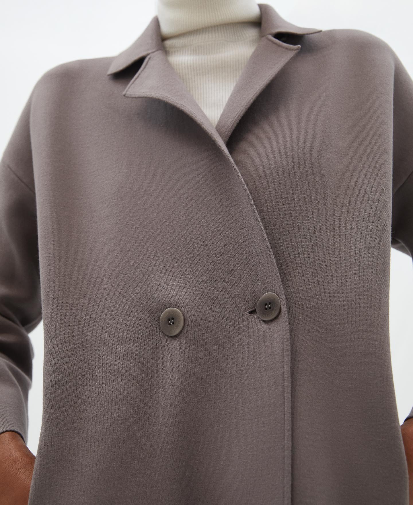 Cerrojillo knitted coat image number 3