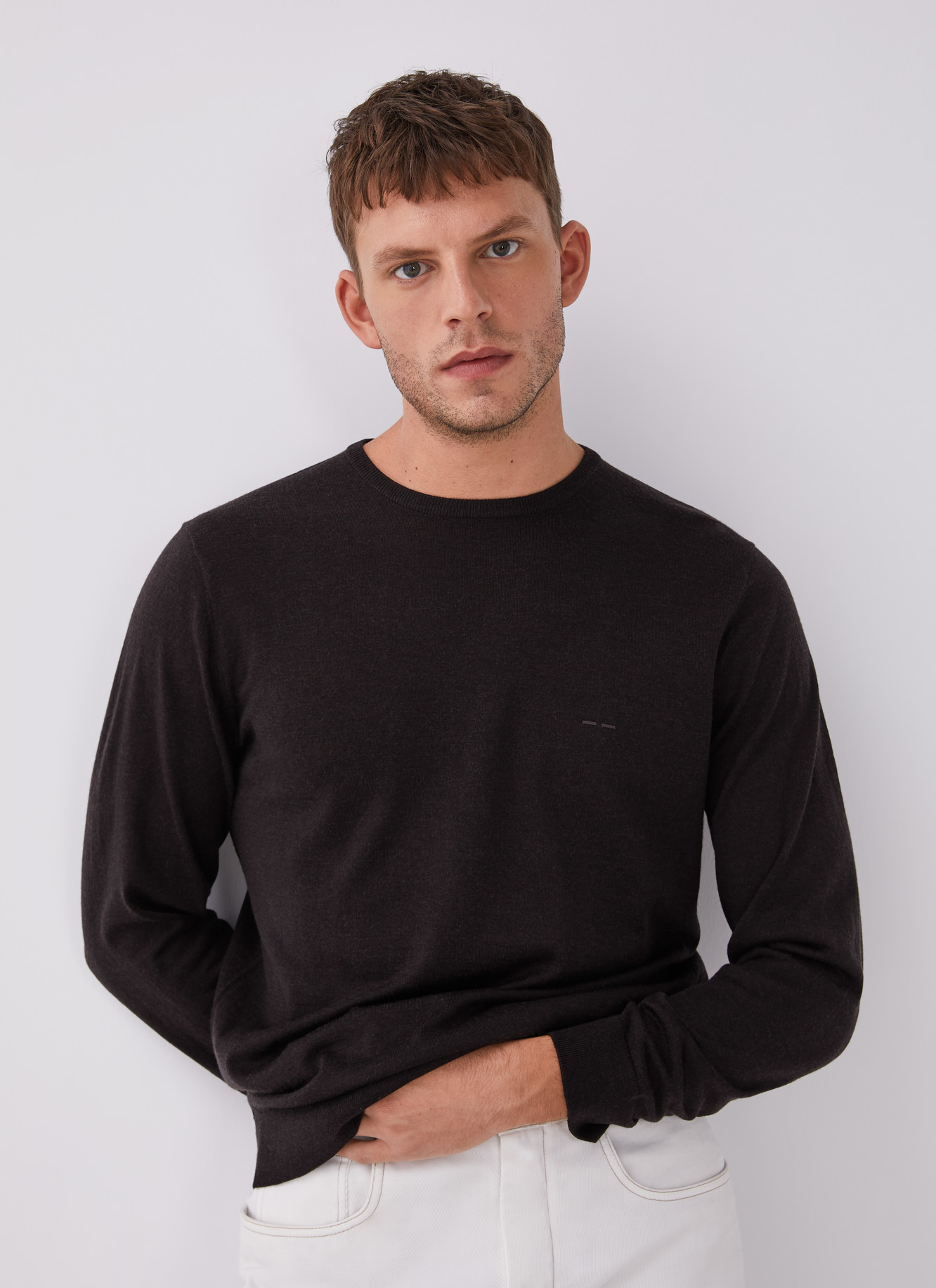 Merino crew collar sweater image number 0