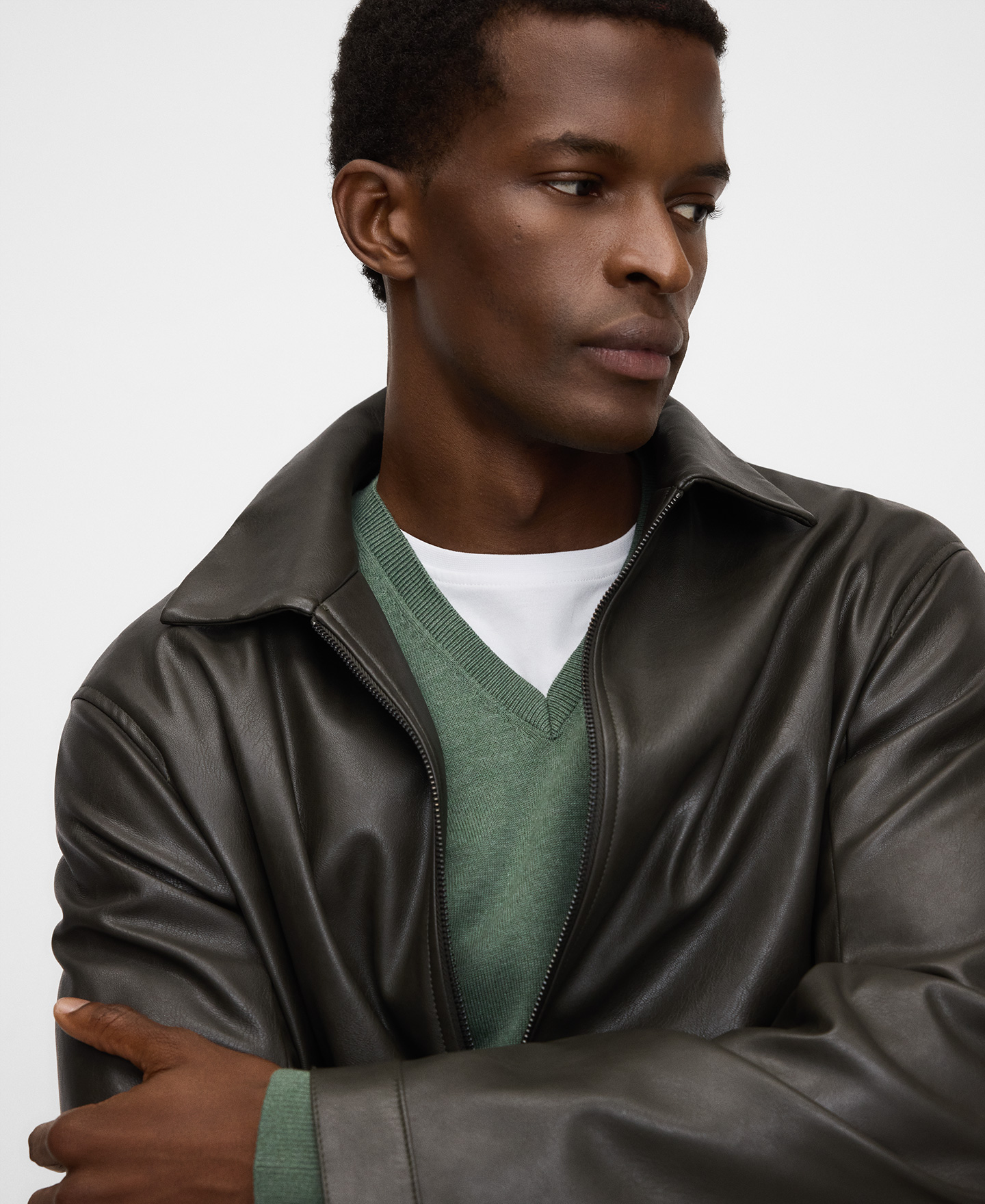 Organic cotton V-neck sweater image number 3