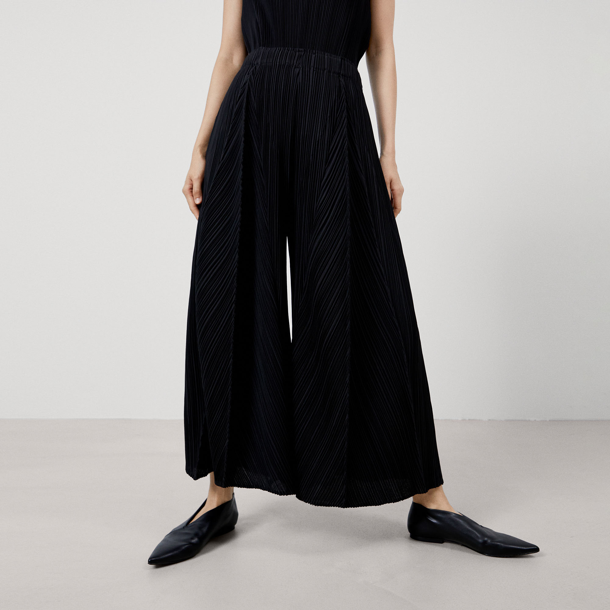 Loose crinkle trousers image number 0