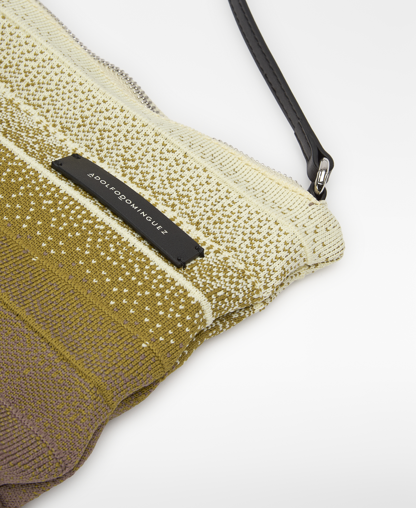Gradient pleated knit toiletry bag image number 1