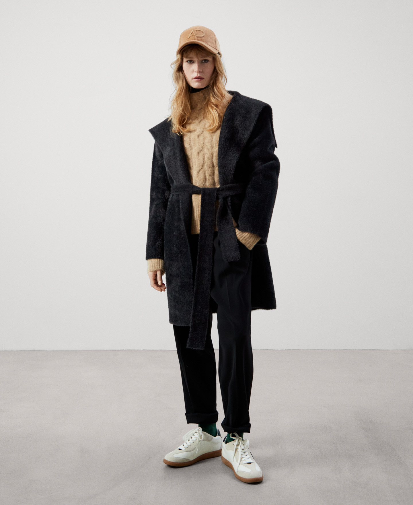 Funnel collar jacket image number 1