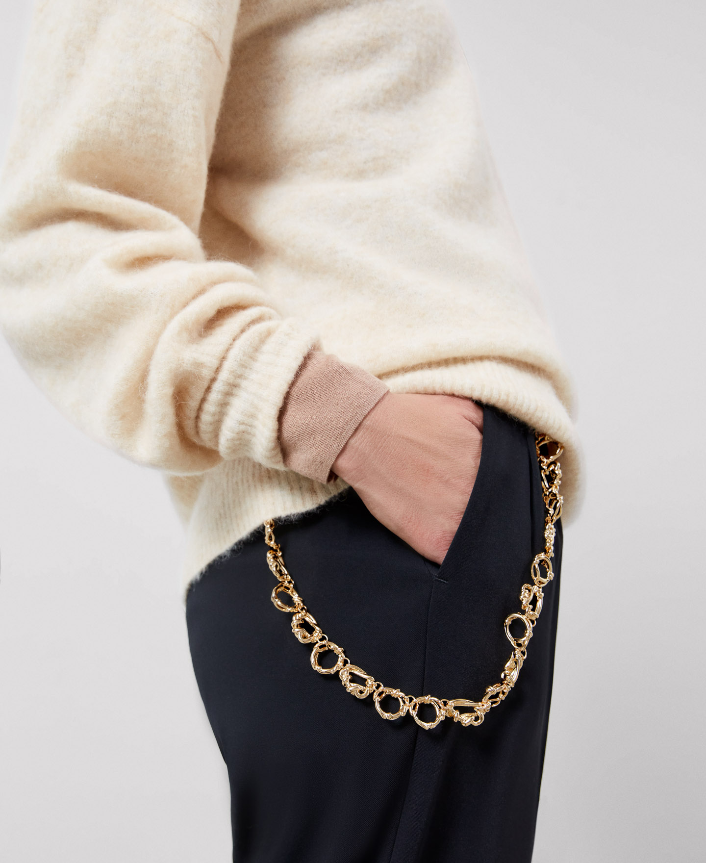 Zinc and Iron Nudos necklace image number 3