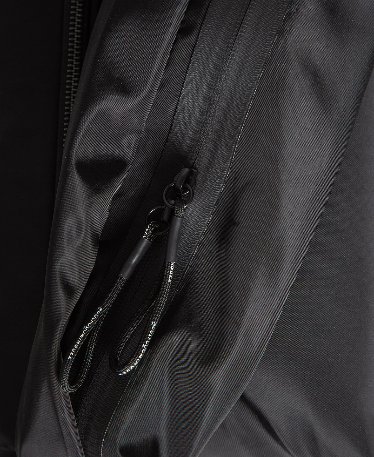 Padded fabric rectangular shoulder bag image number 2
