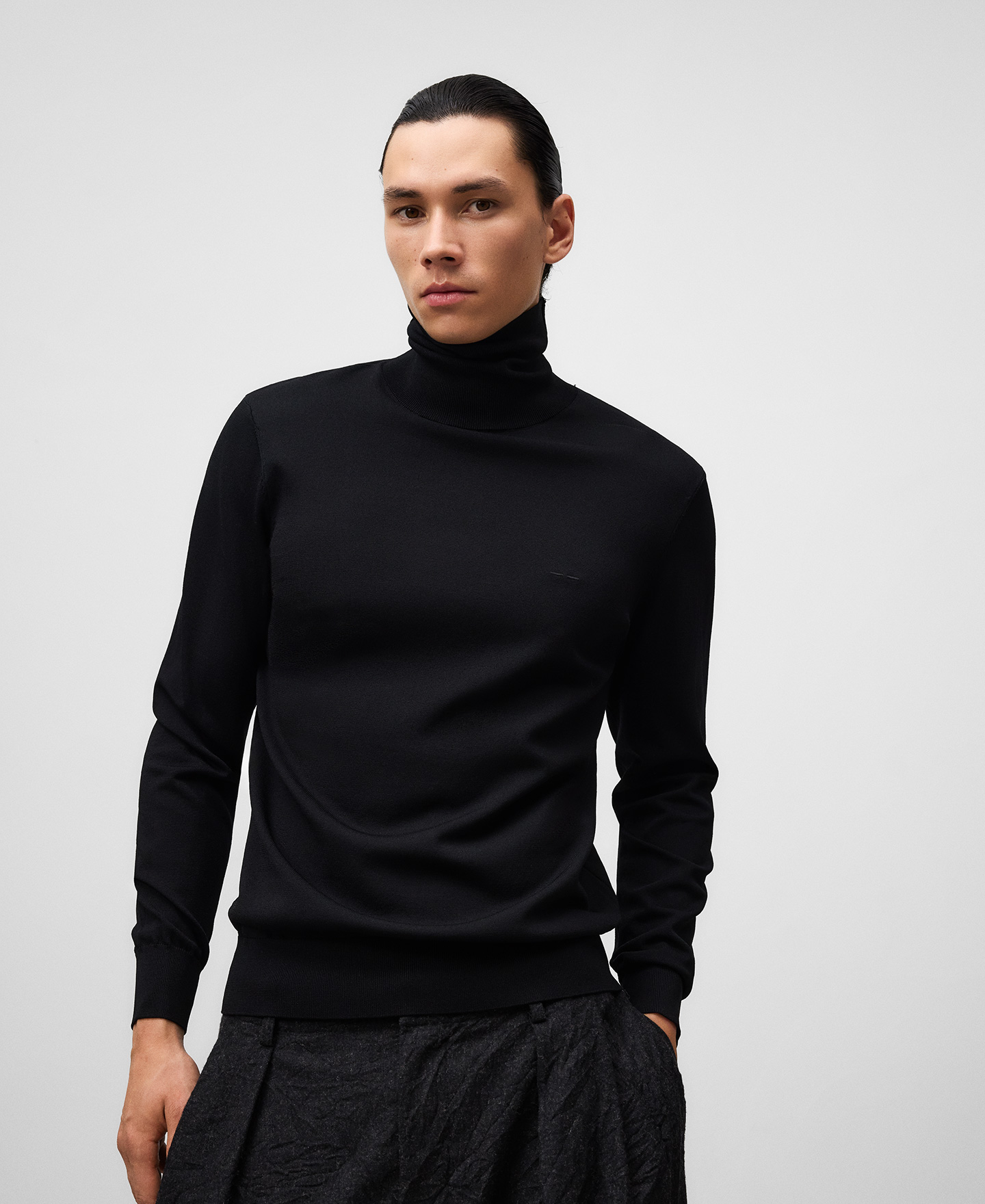 Pull à col roulé slim pour homme image number 0