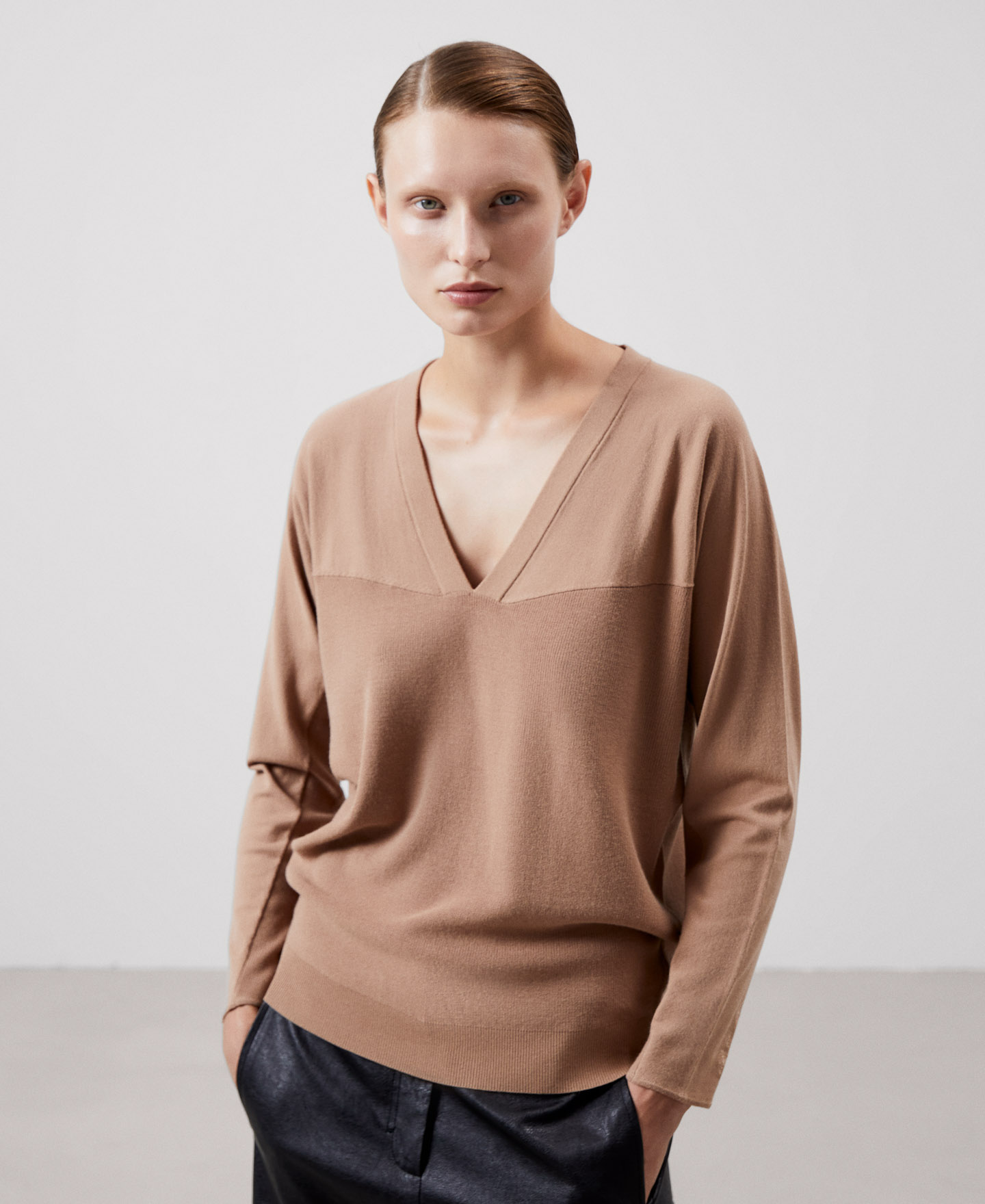 V-neck viscose sweater image number 0