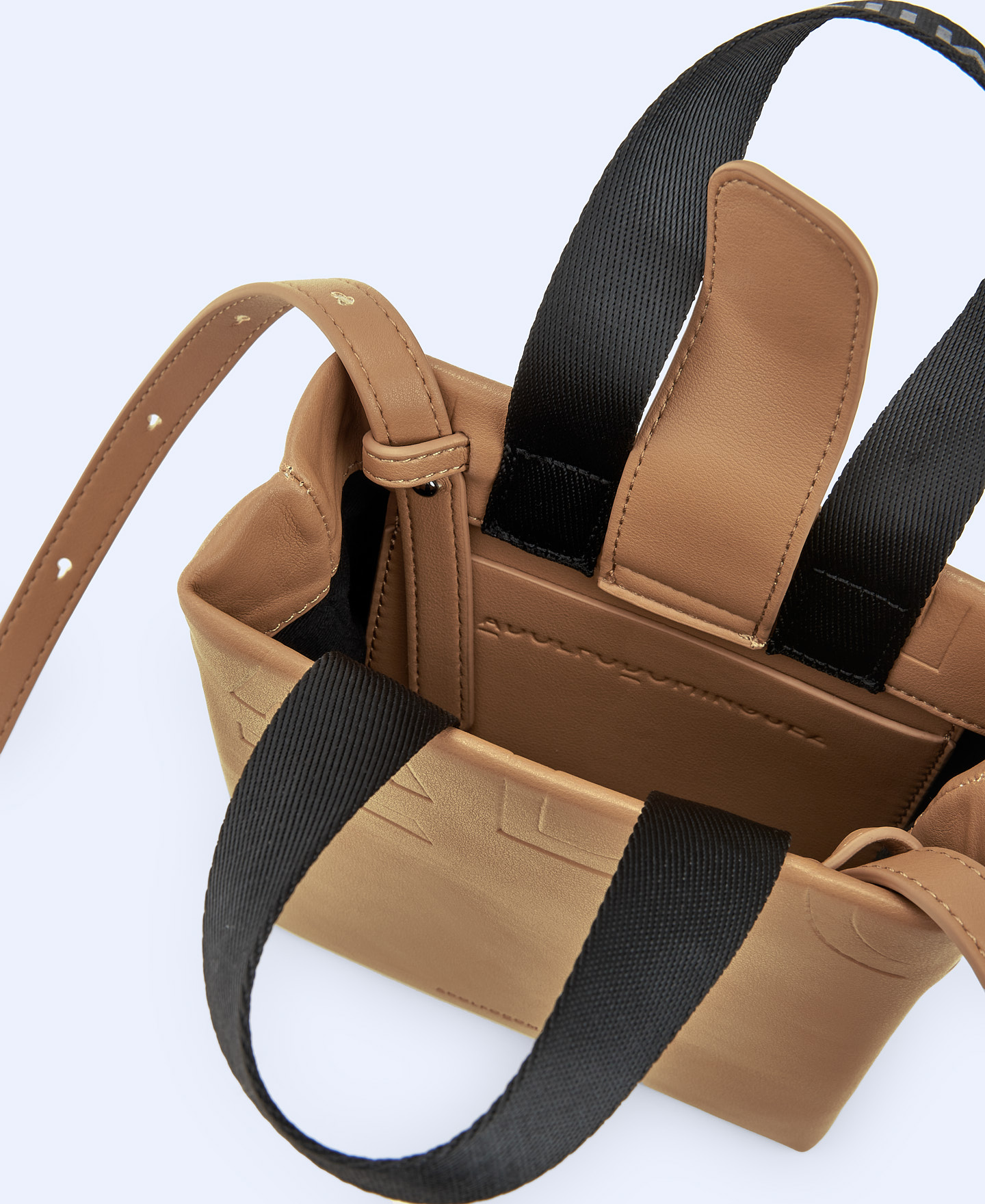 Bolsa mini en material reciclado image number 3
