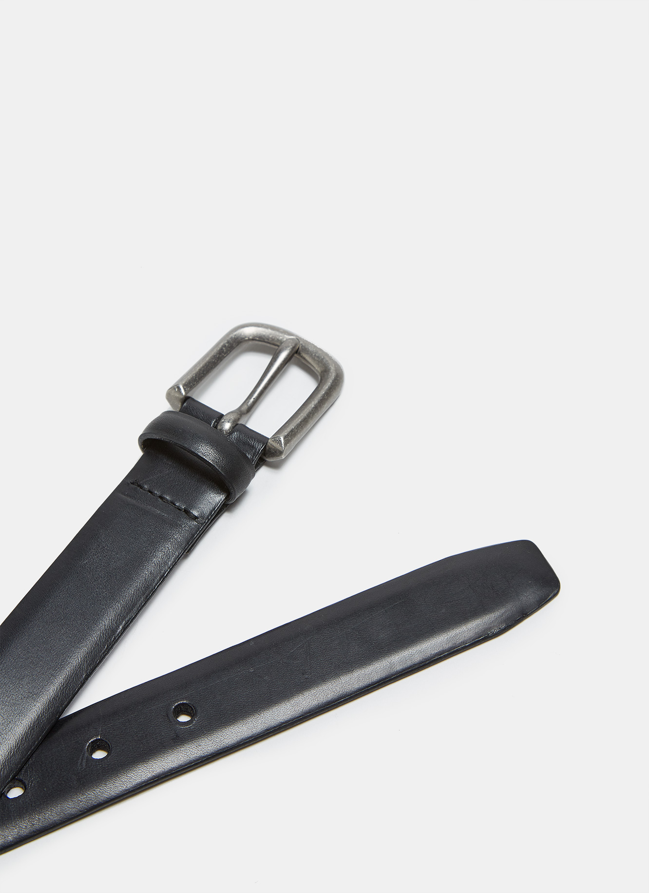 Classic leather belt with metal buckle image number 2