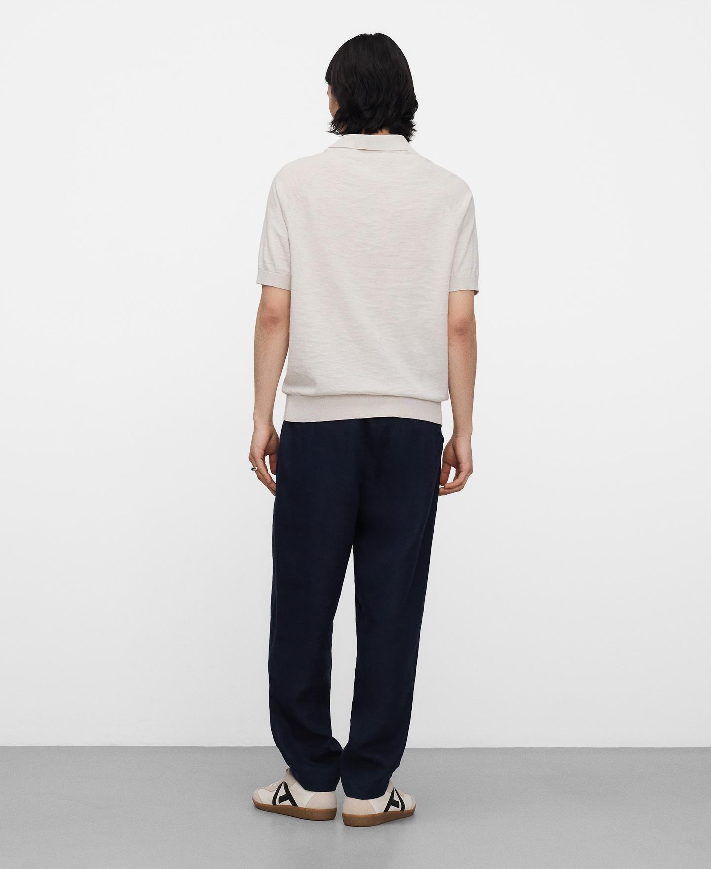 Polohemd mit V-Ausschnitt aus Flam&eacute;-Baumwolle image number 2