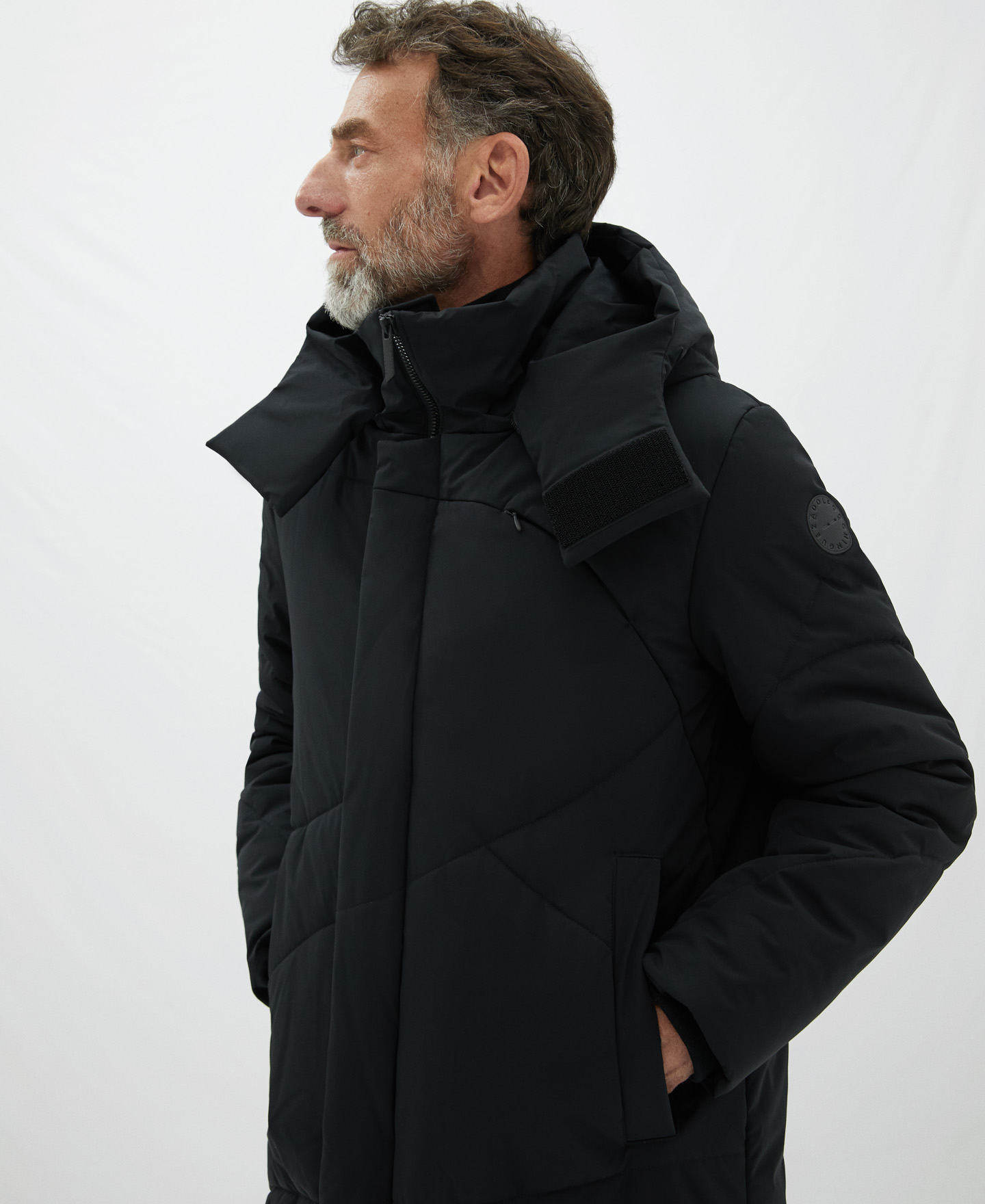 Long padded jacket stitching details image number 3