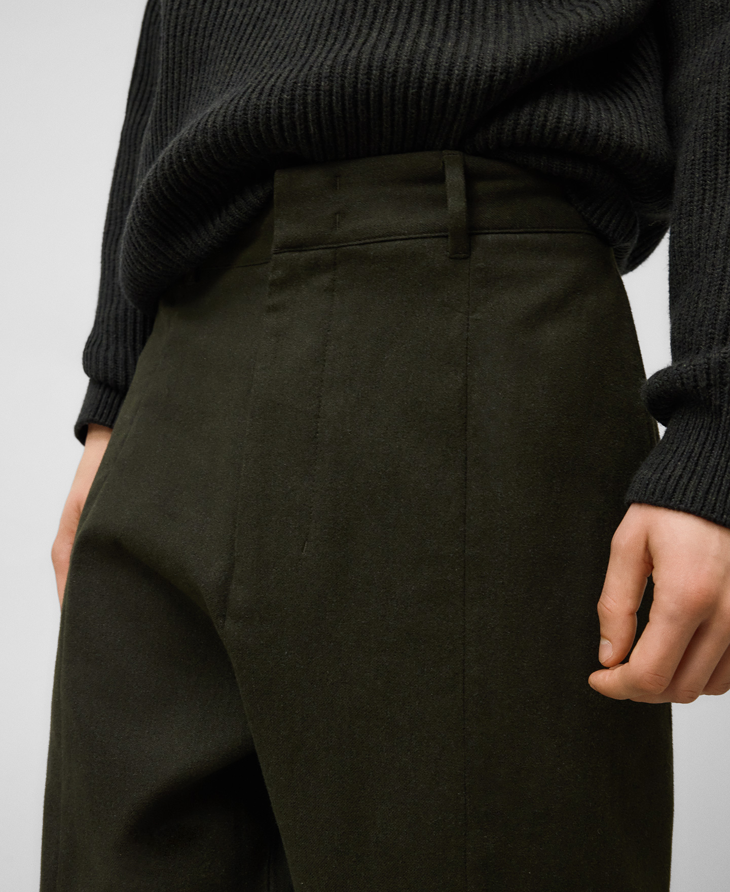 Pantalón barrel fit algodón hombre image number 3