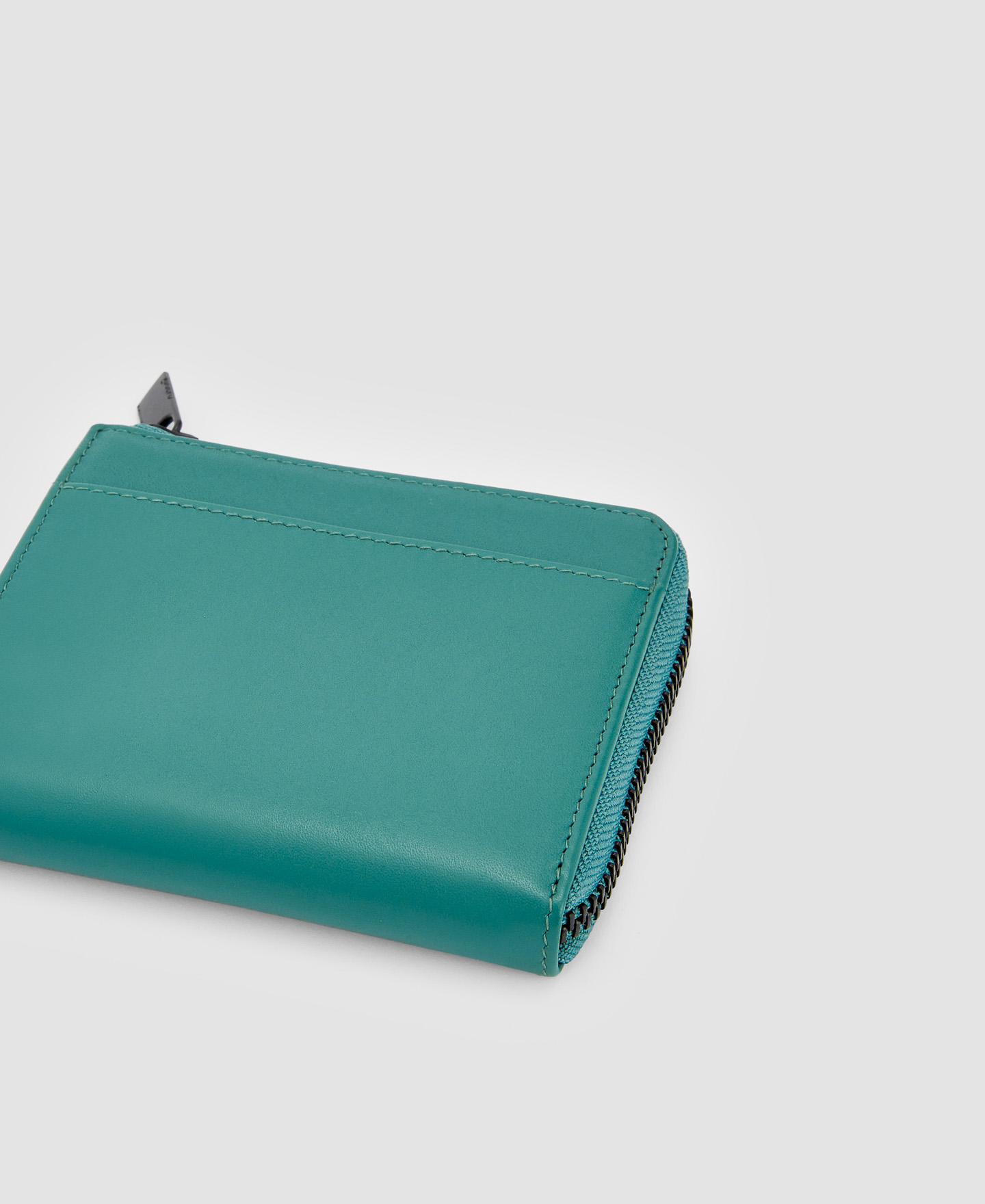 Cartera en piel responsable image number 1