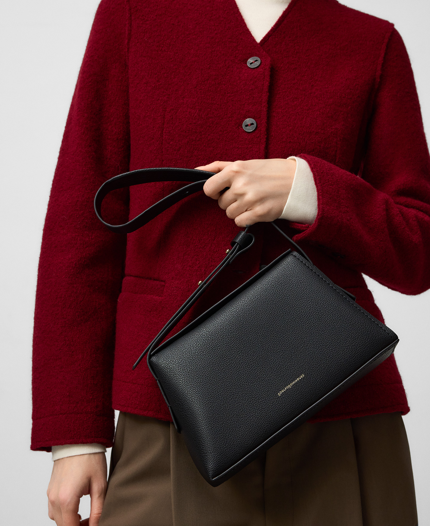 Mica trapezoidal shoulder bag woman image number 4