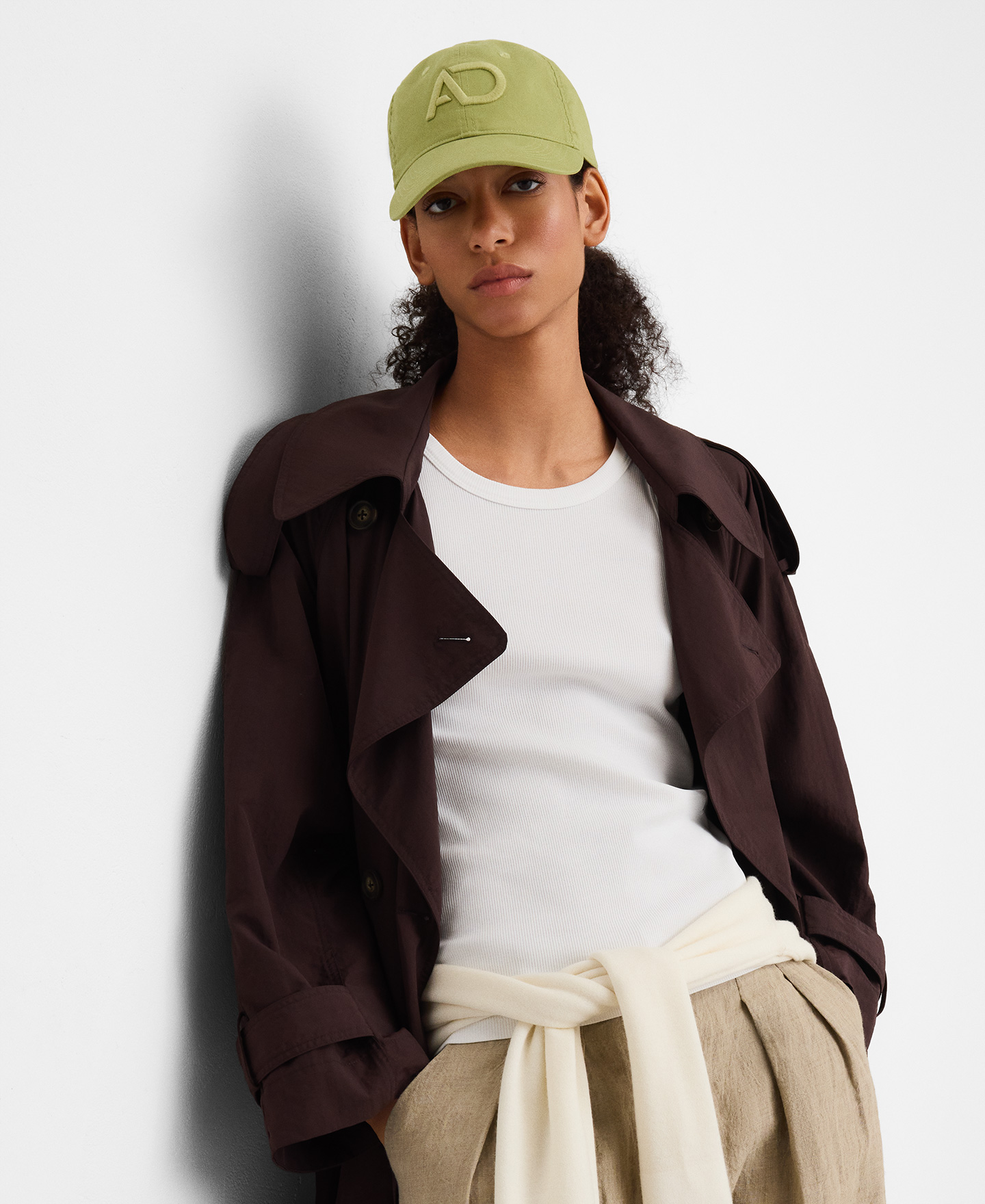 Gorra logo bordado algod&oacute;n image number 3