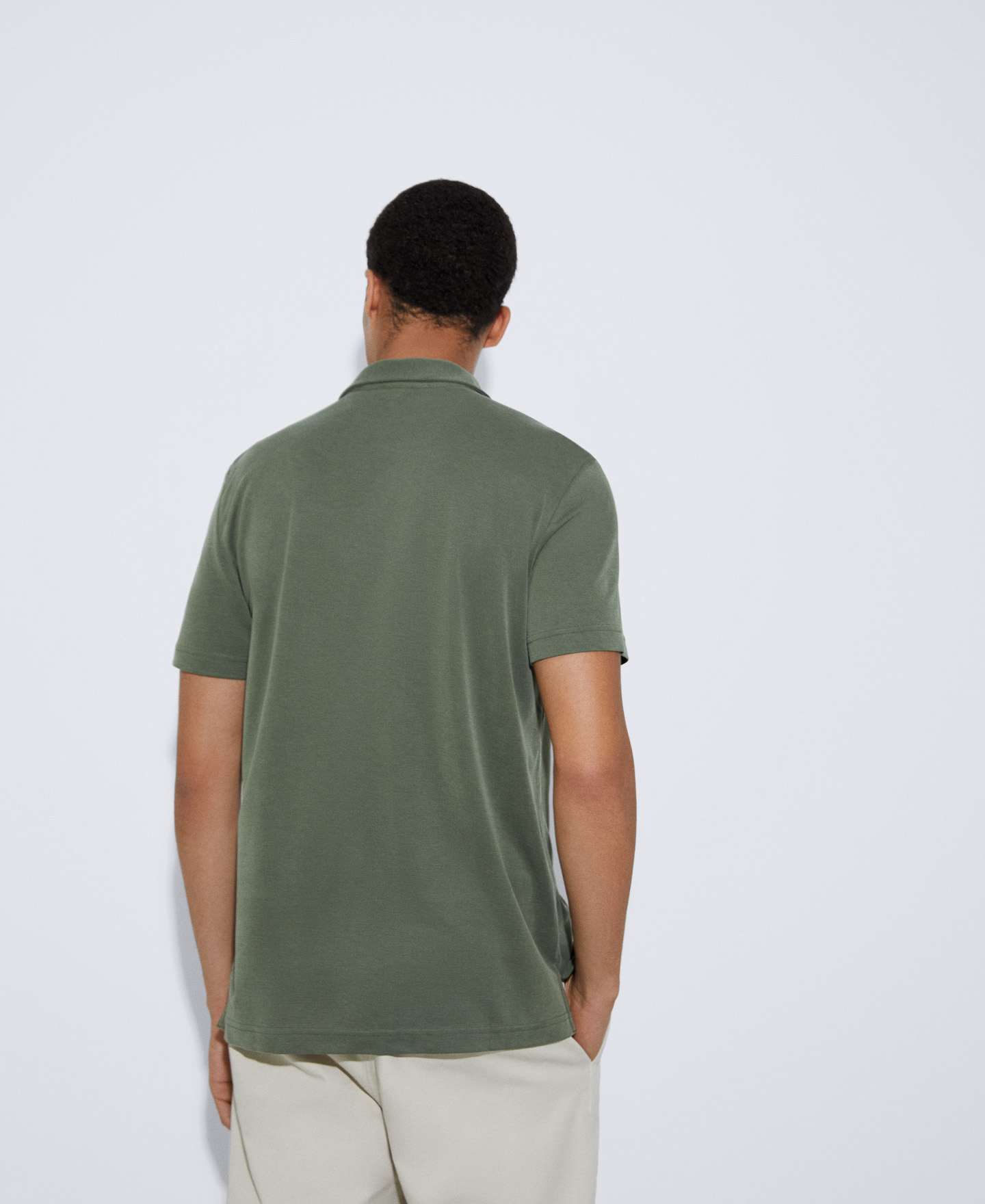 Polo en modal responsable image number 2