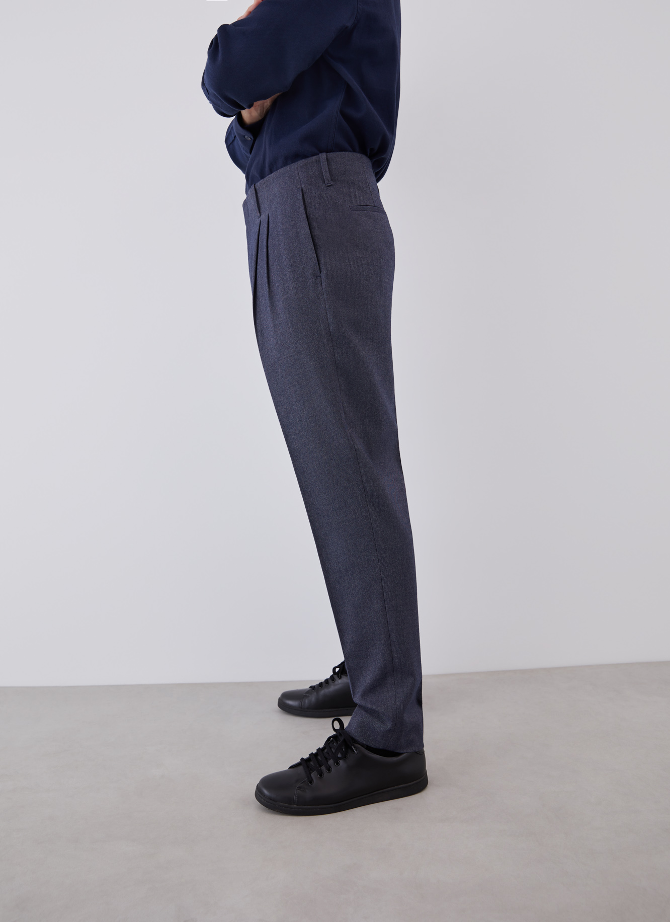 High rise trousers with darts image number 4