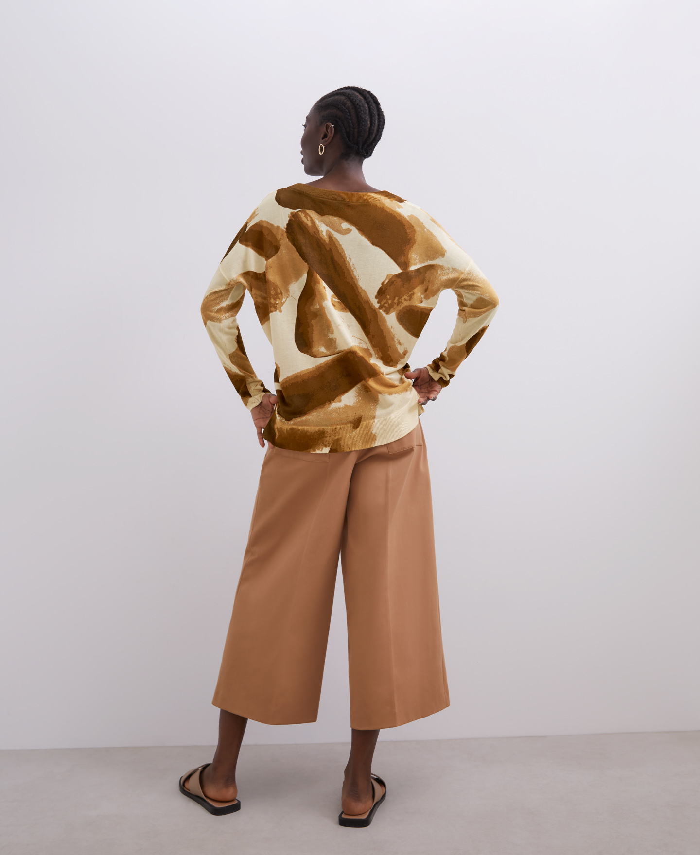 V-neck viscose printed sweater image number 2