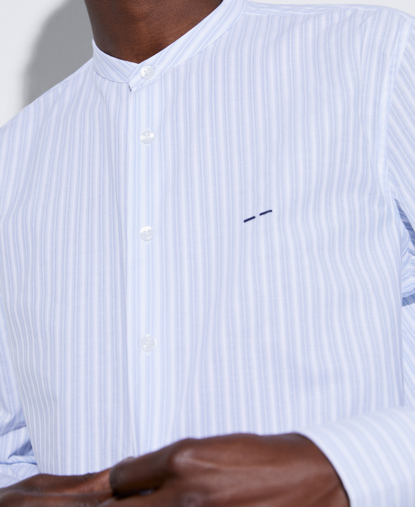 Mao collar shirt in organic cotton image number 3