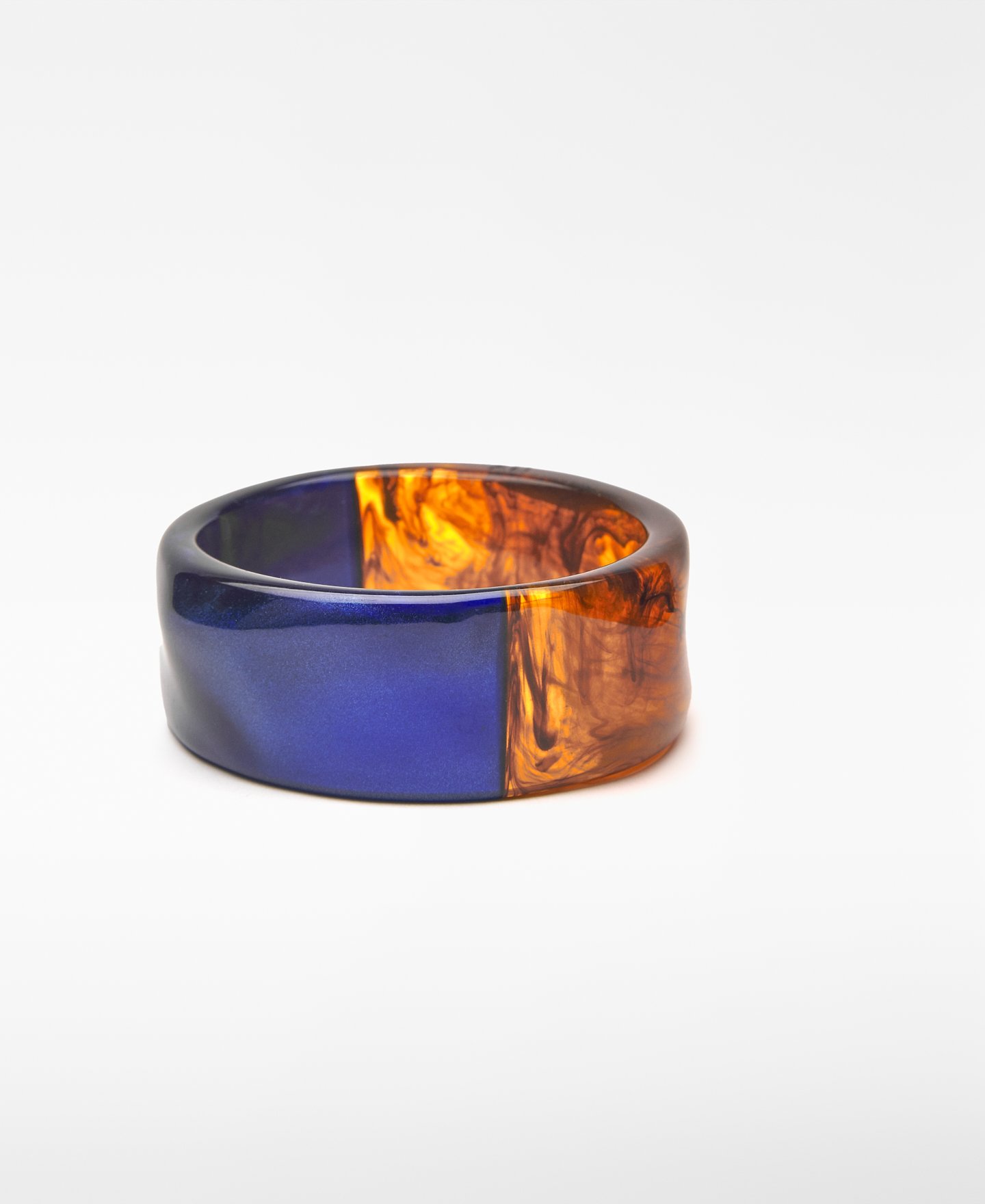 Pulsera rígida resina bicolor mujer image number 2