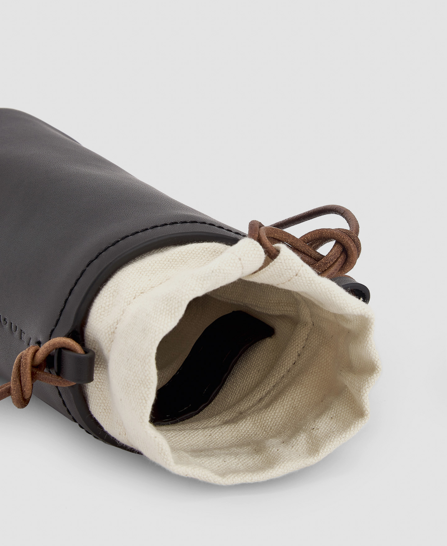 Bandolera circular en piel bovina image number 2