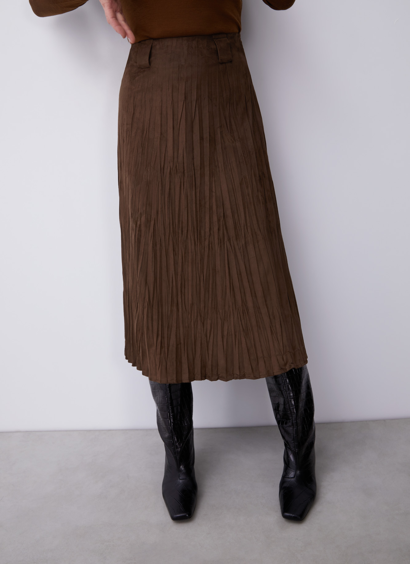 Wrinkled suedette midi skirt image number 0