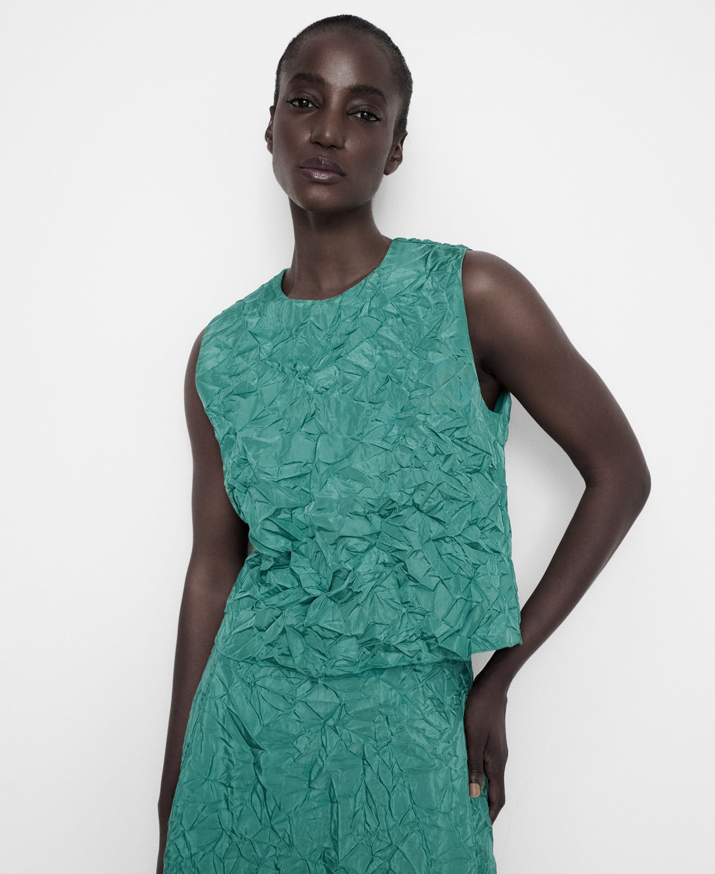 Satin-Top mit Knittereffekt image number 0