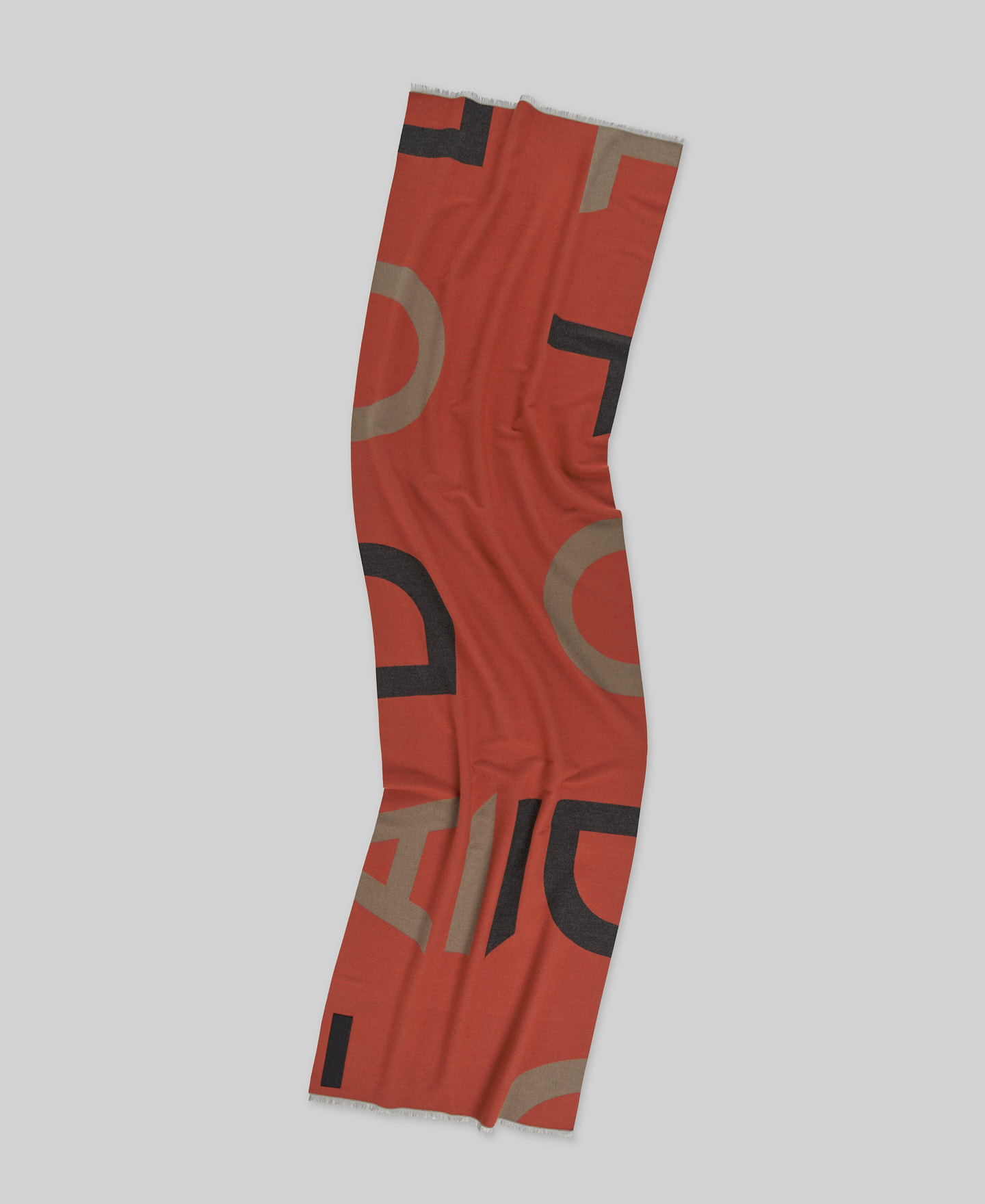 Bufanda jacquard maxi logo mujer image number 1