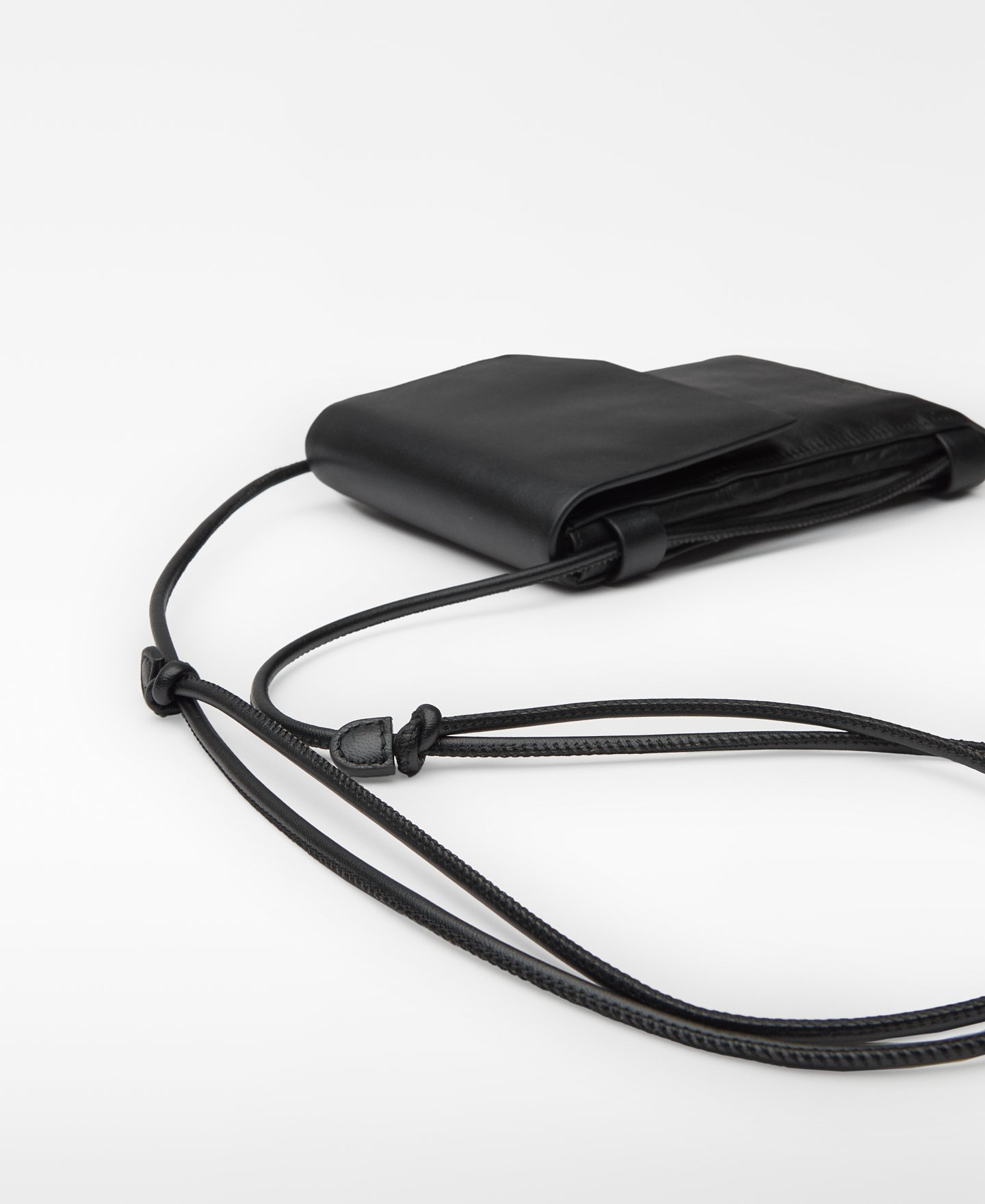 Leather mobile phone holder man image number 1