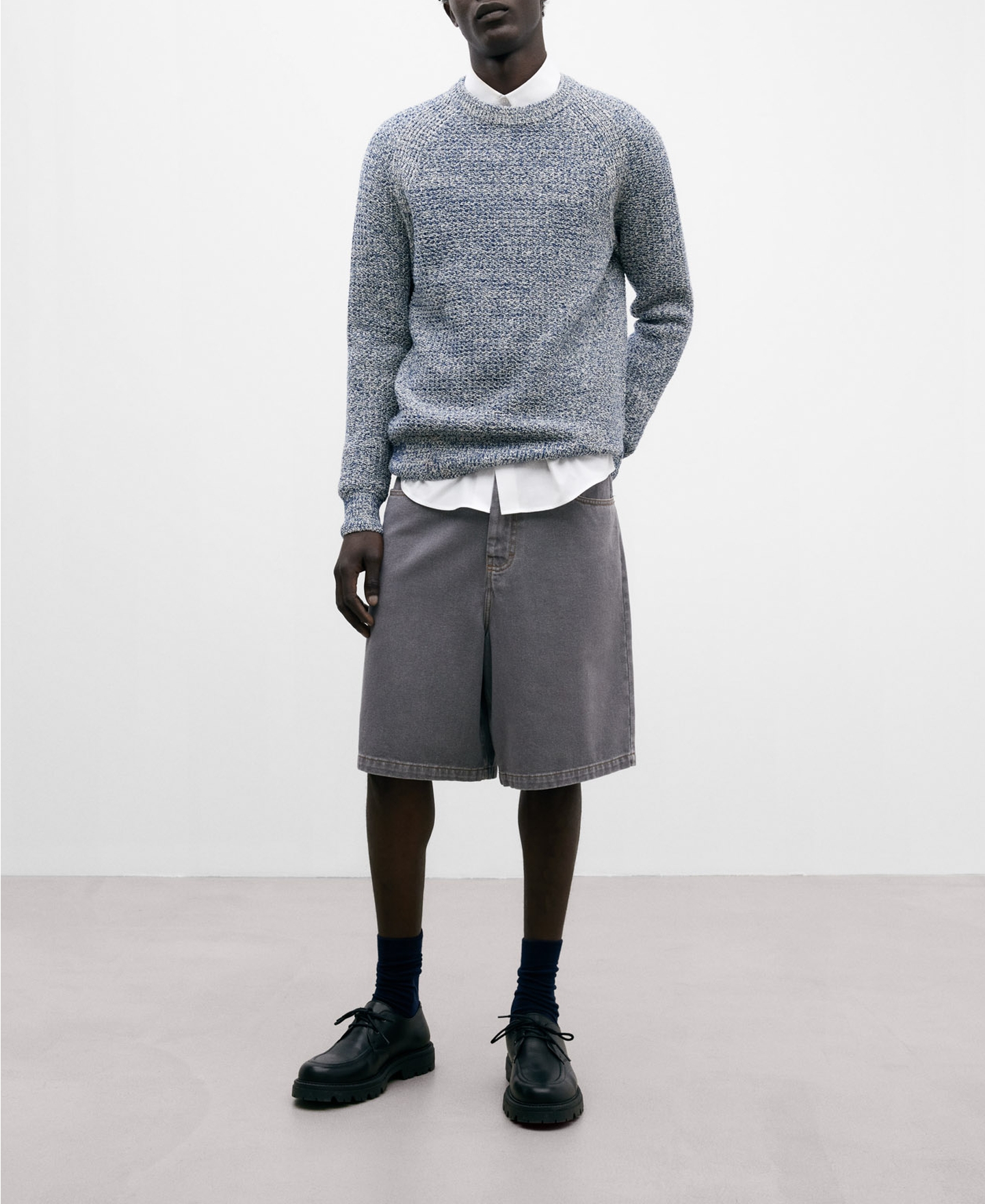 Mixed blue crew neckline sweater image number 1