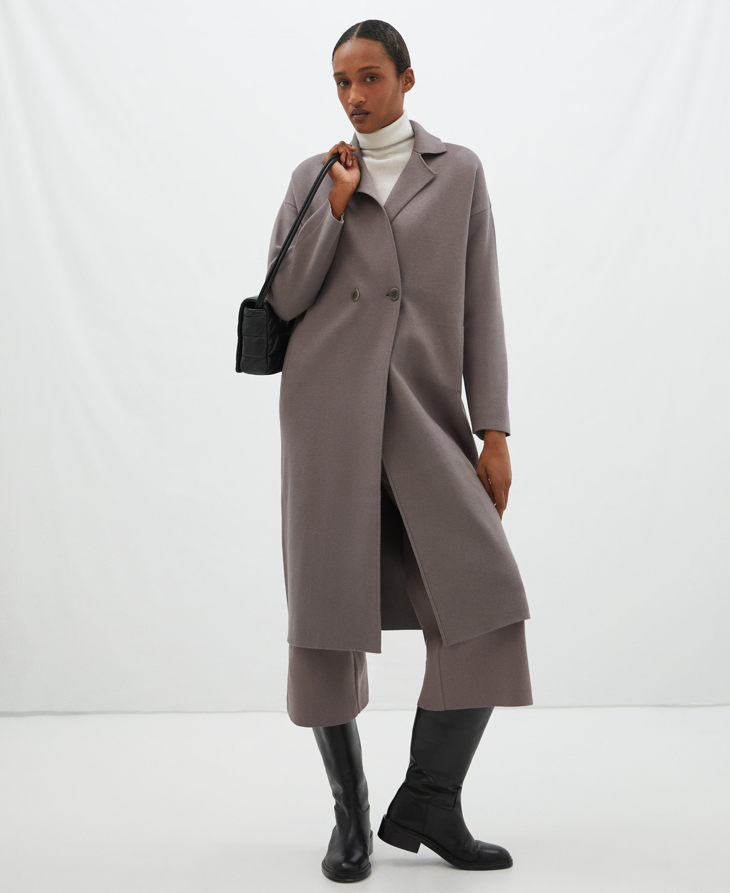 Cerrojillo knitted coat image number 1