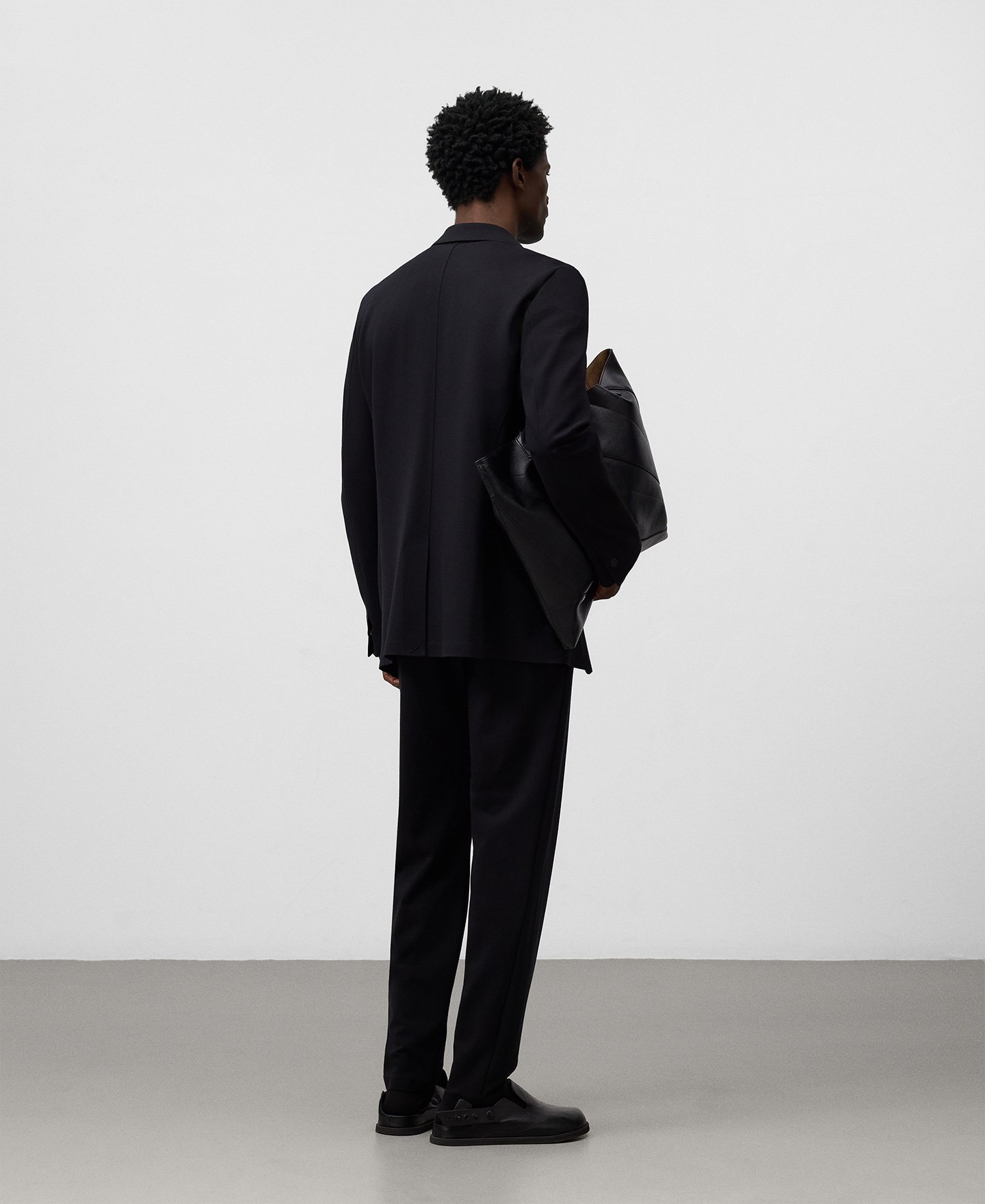 Unstructured blazer man image number 2