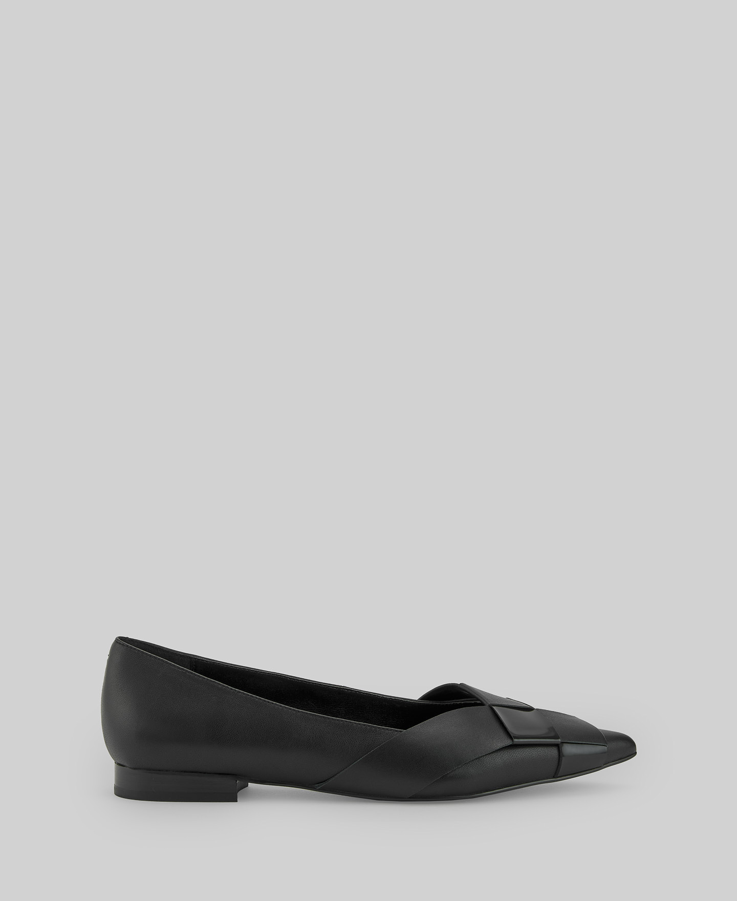 Braided leather ballet flats woman image number 0