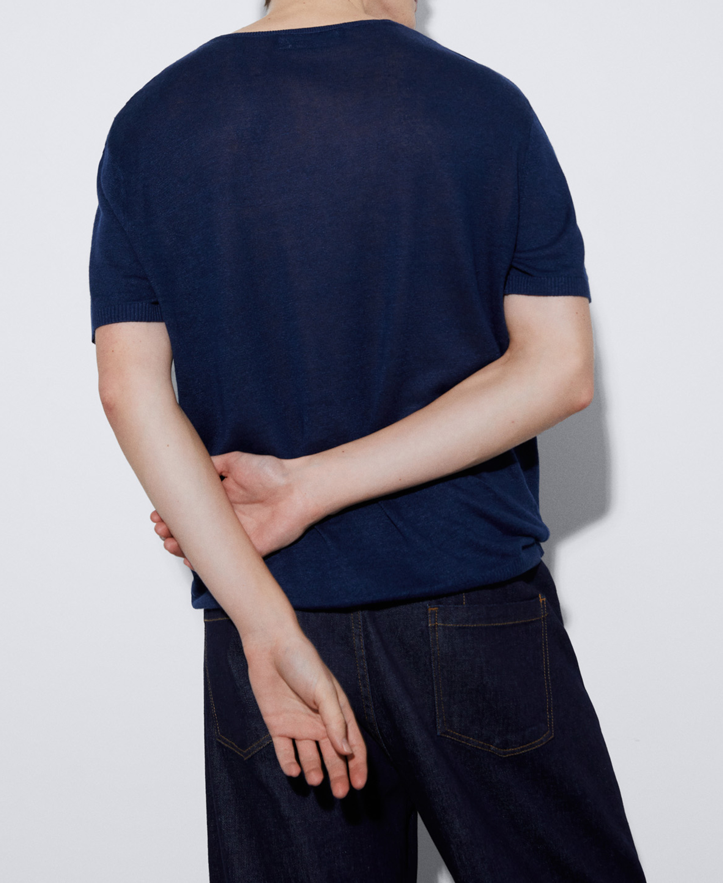 Linen knitted crew neck t-shirt image number 2