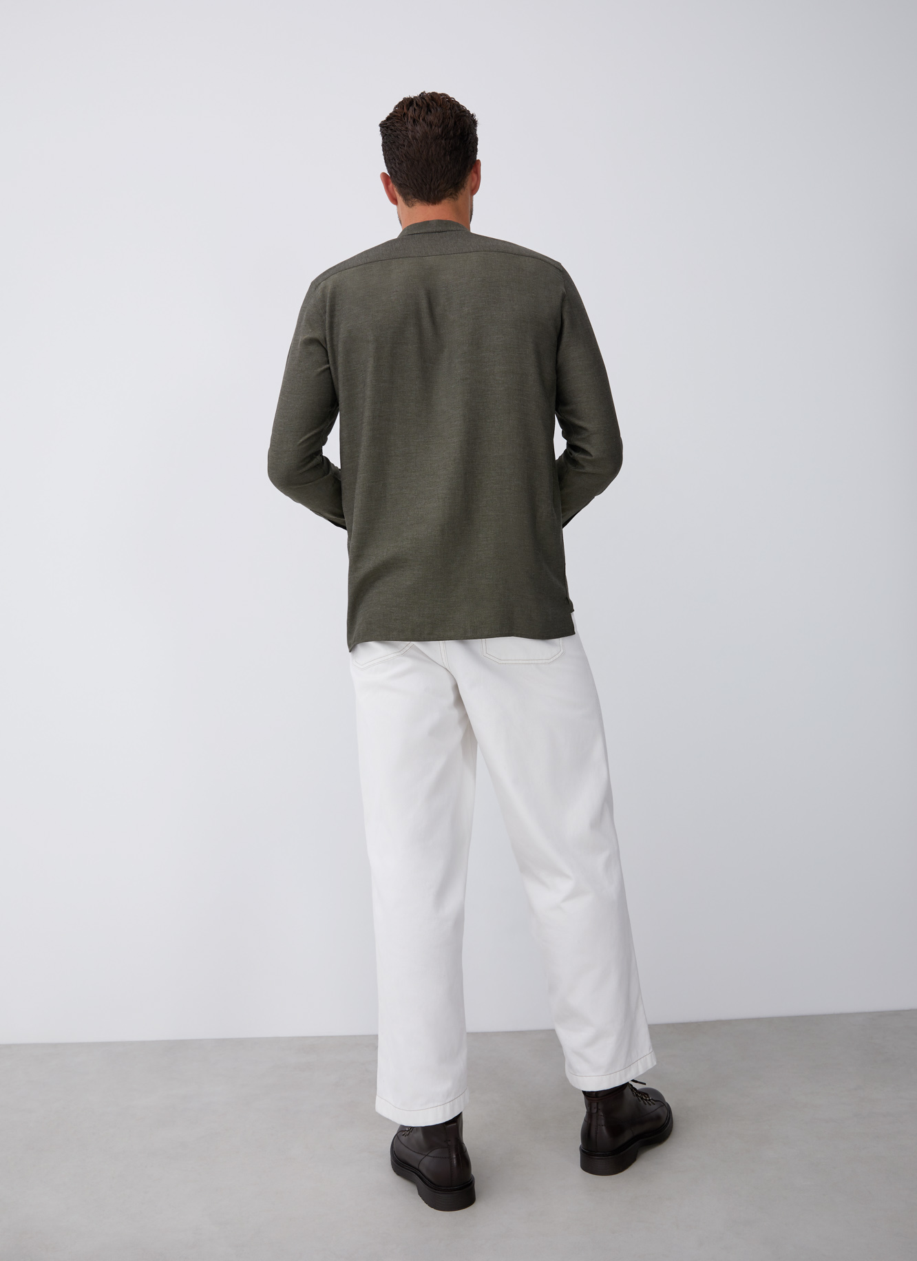 Viscose shirt with mandarin collar image number 1