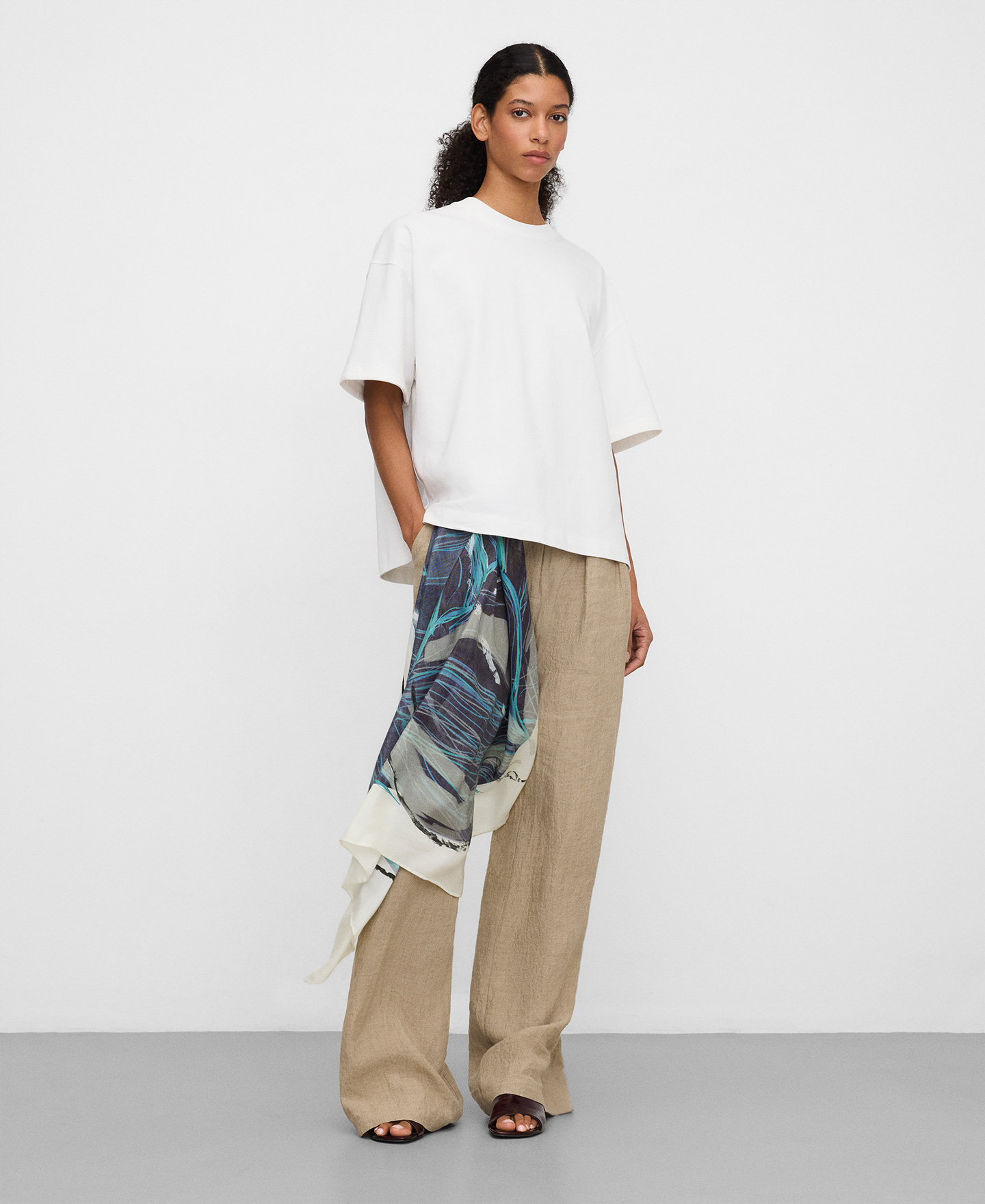 Maxi-Seidentuch mit Print image number 3