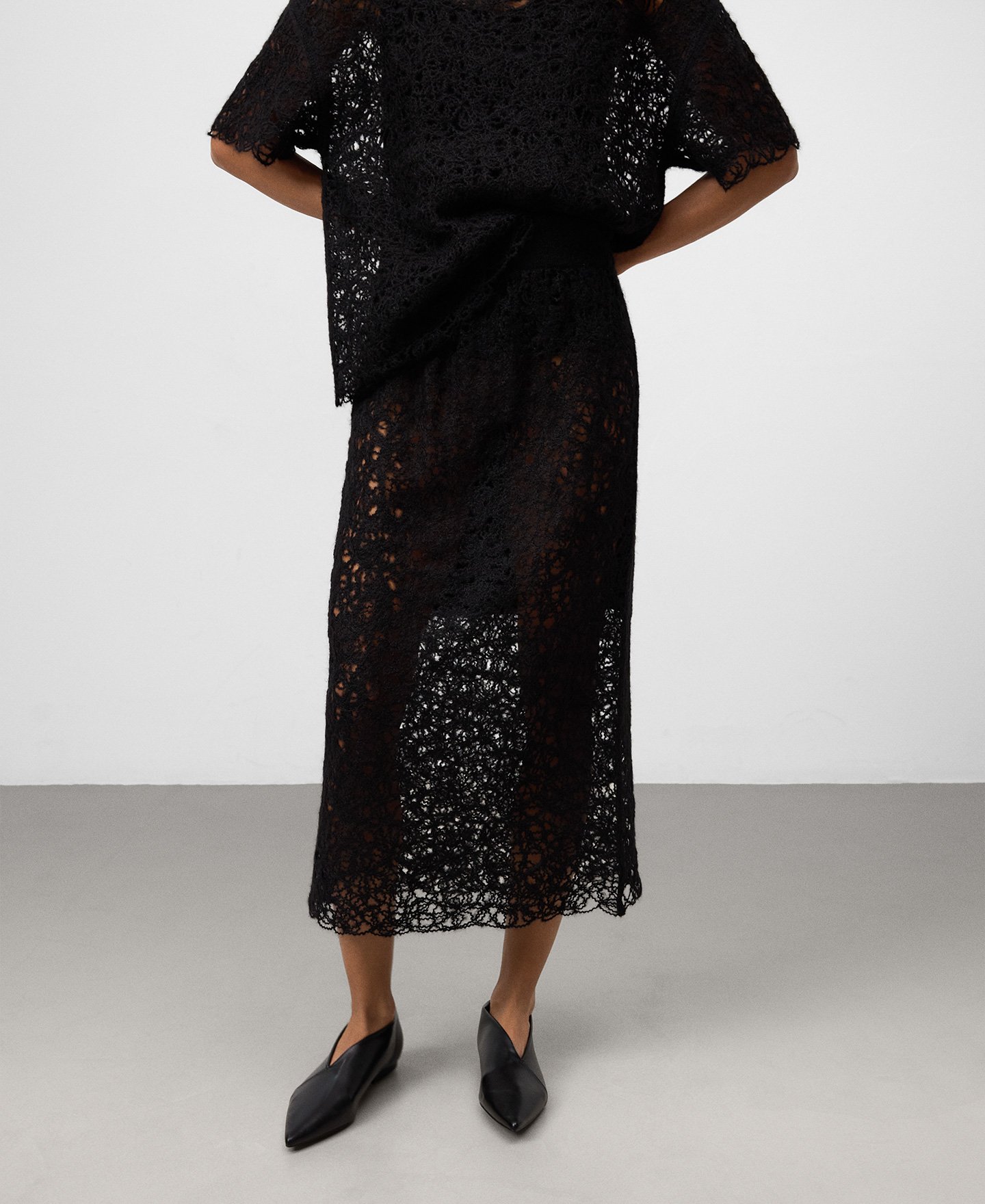 Embroidered knit straight skirt woman image number 0