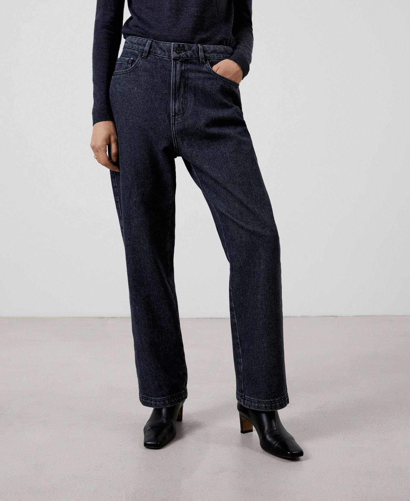 Cotton jeans image number 0