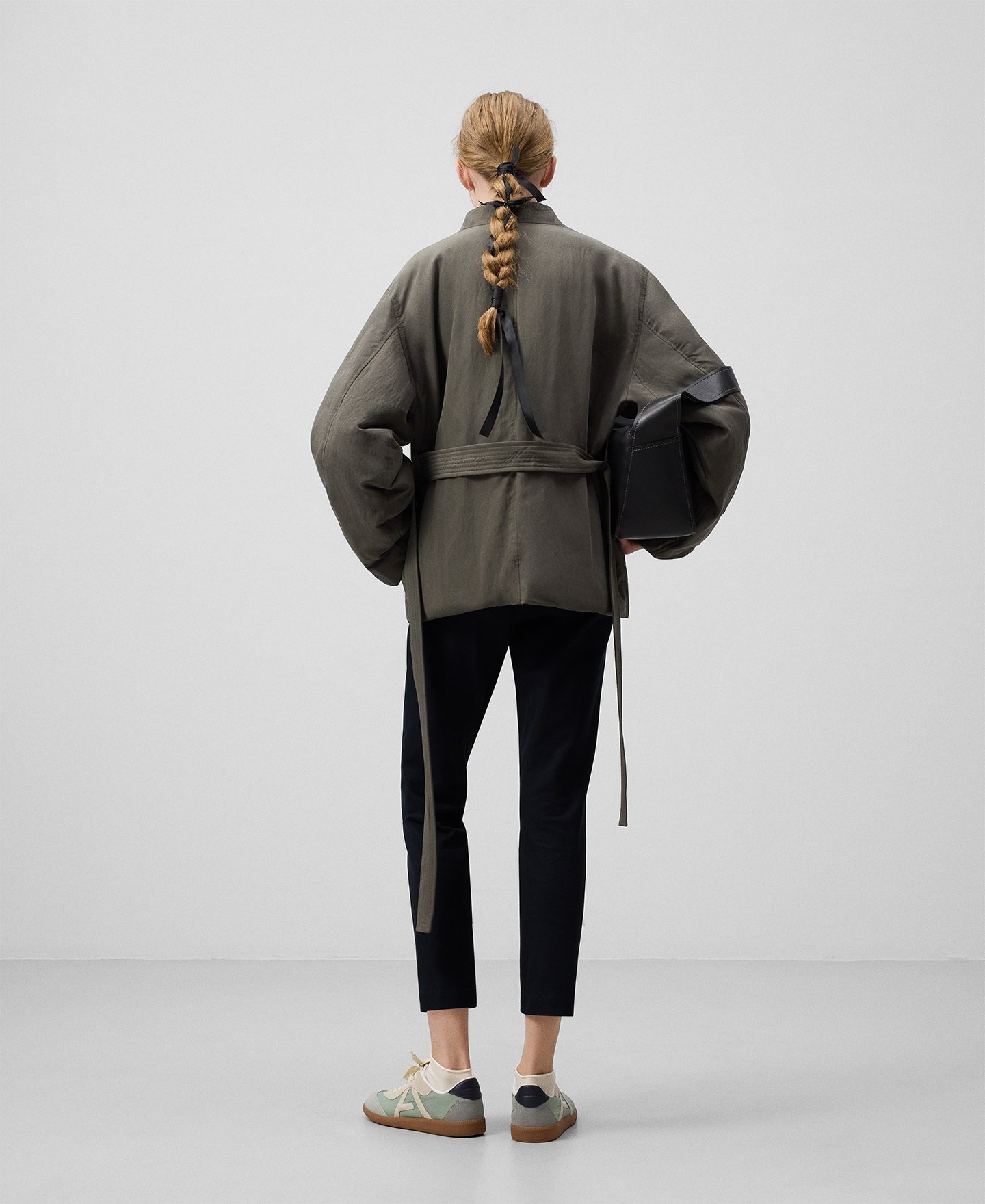 Ankle-length skinny trousers woman image number 2