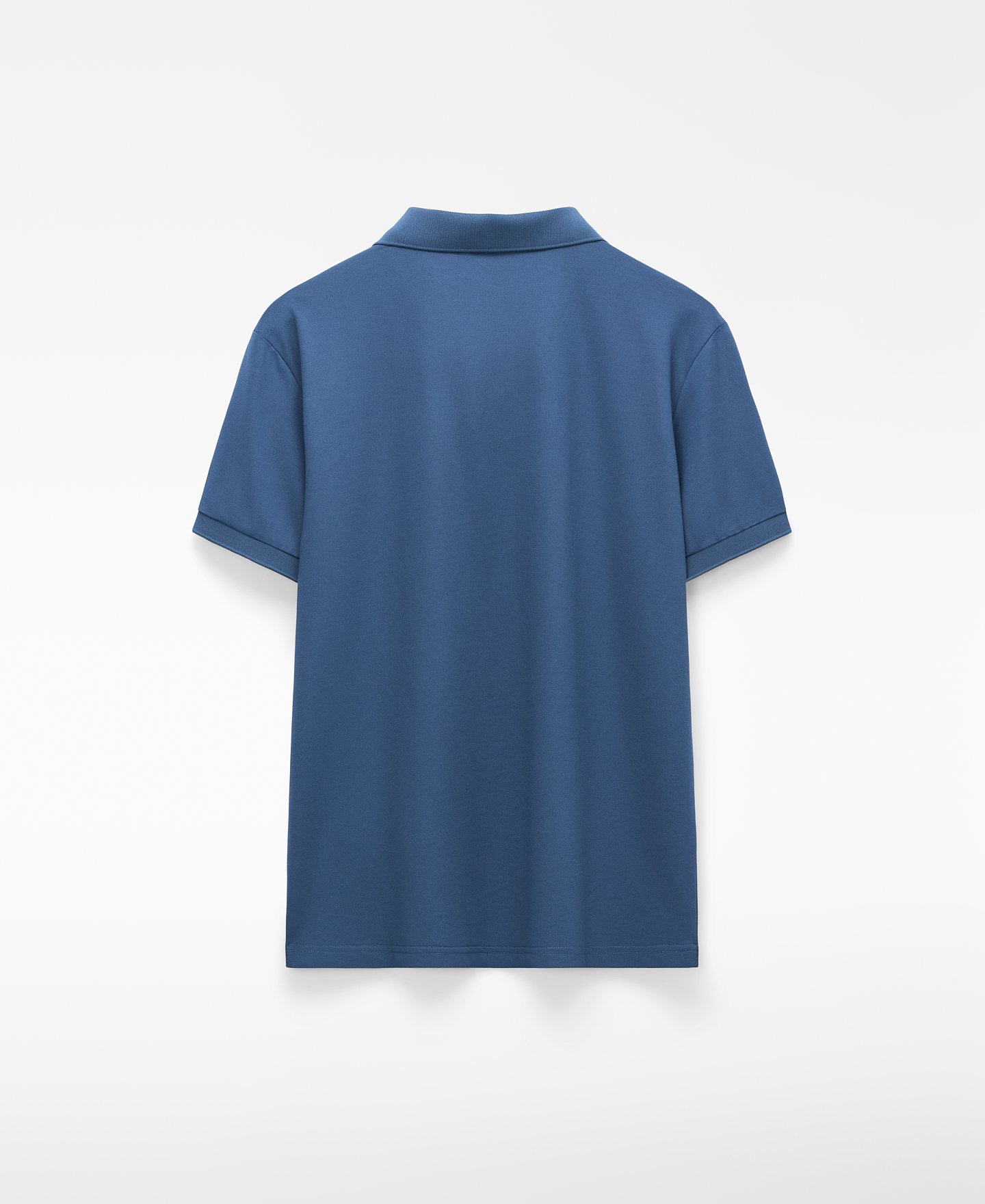 Polo regular fit cuello pico image number 1