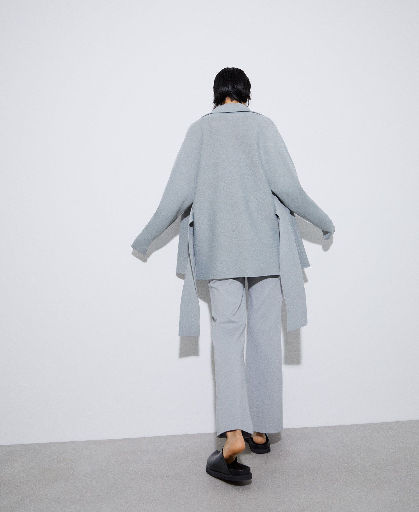 Viscose and recycled nylon jacket image number 2