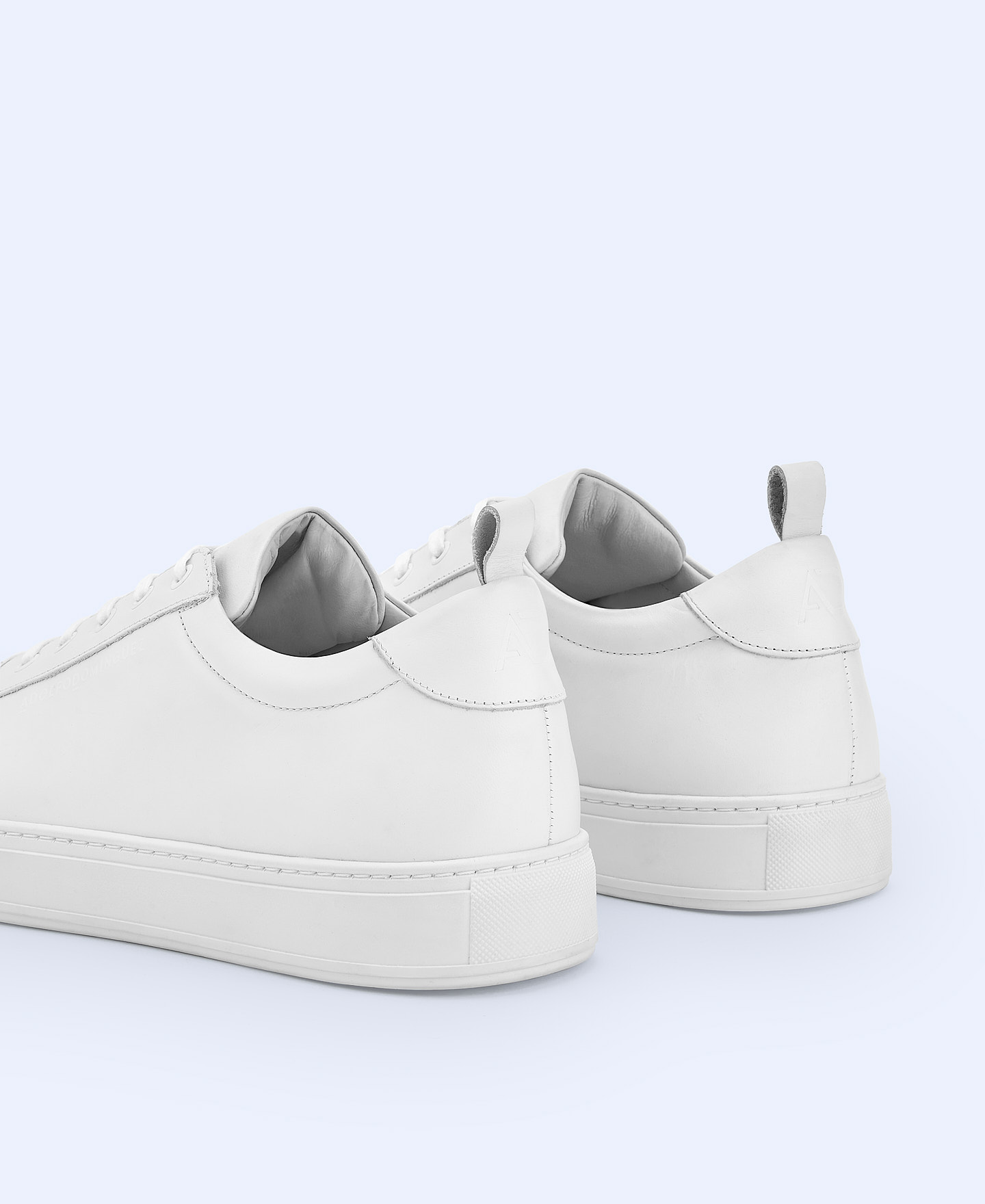 Basic leather sneaker image number 2