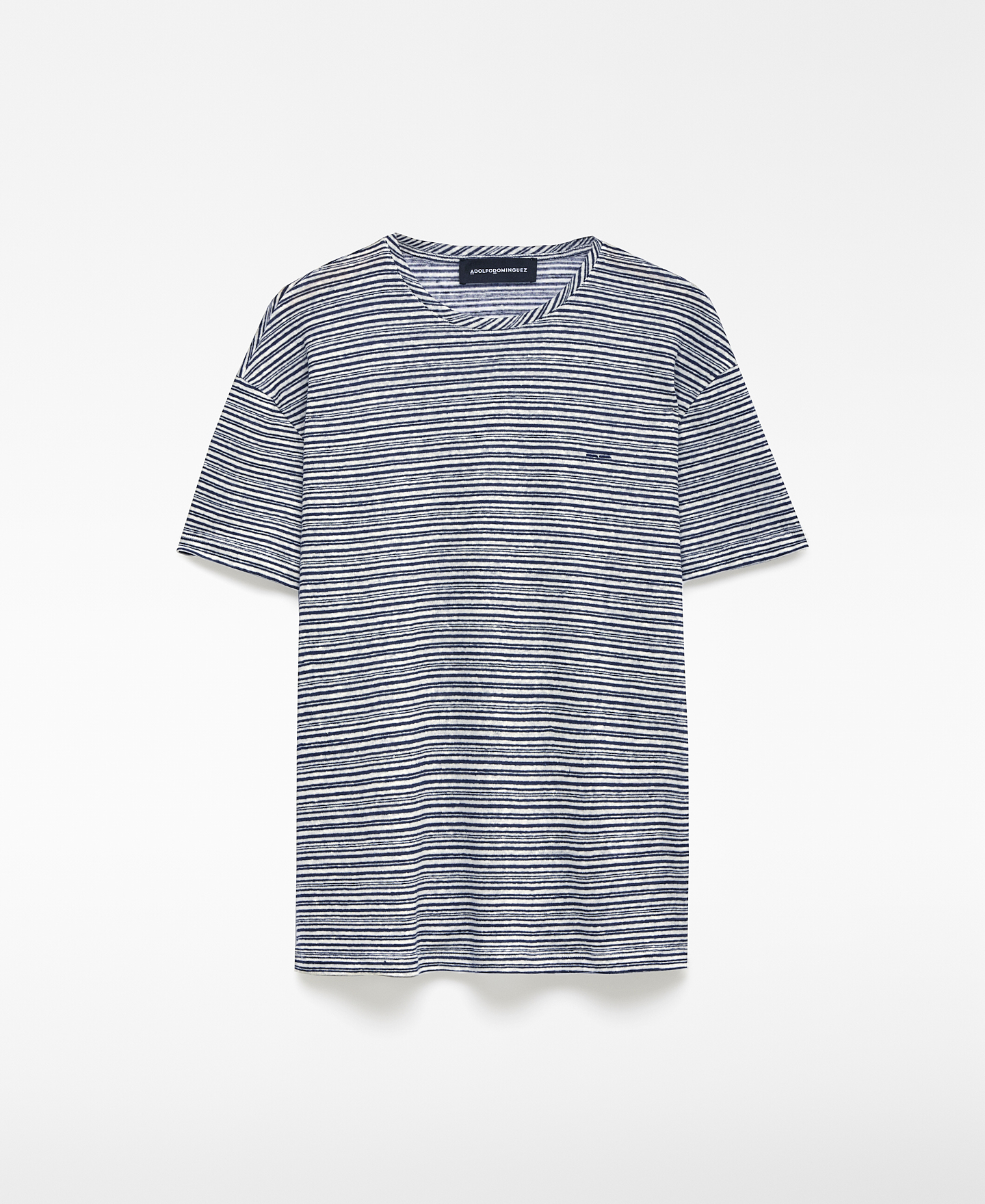 European linen structured T-shirt man image number 4