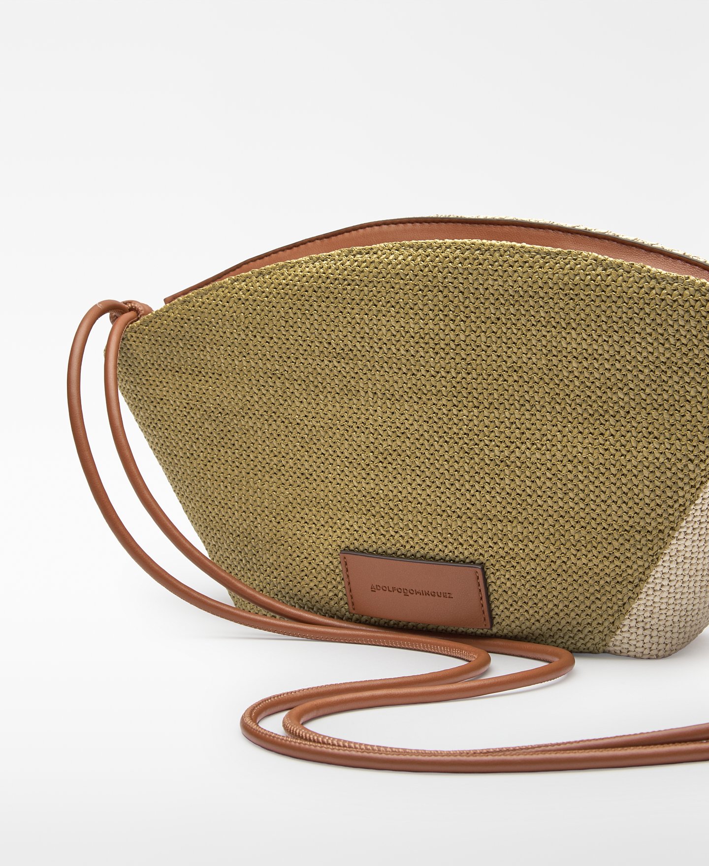 Eclipse raffia texture two-tone bag image number 3