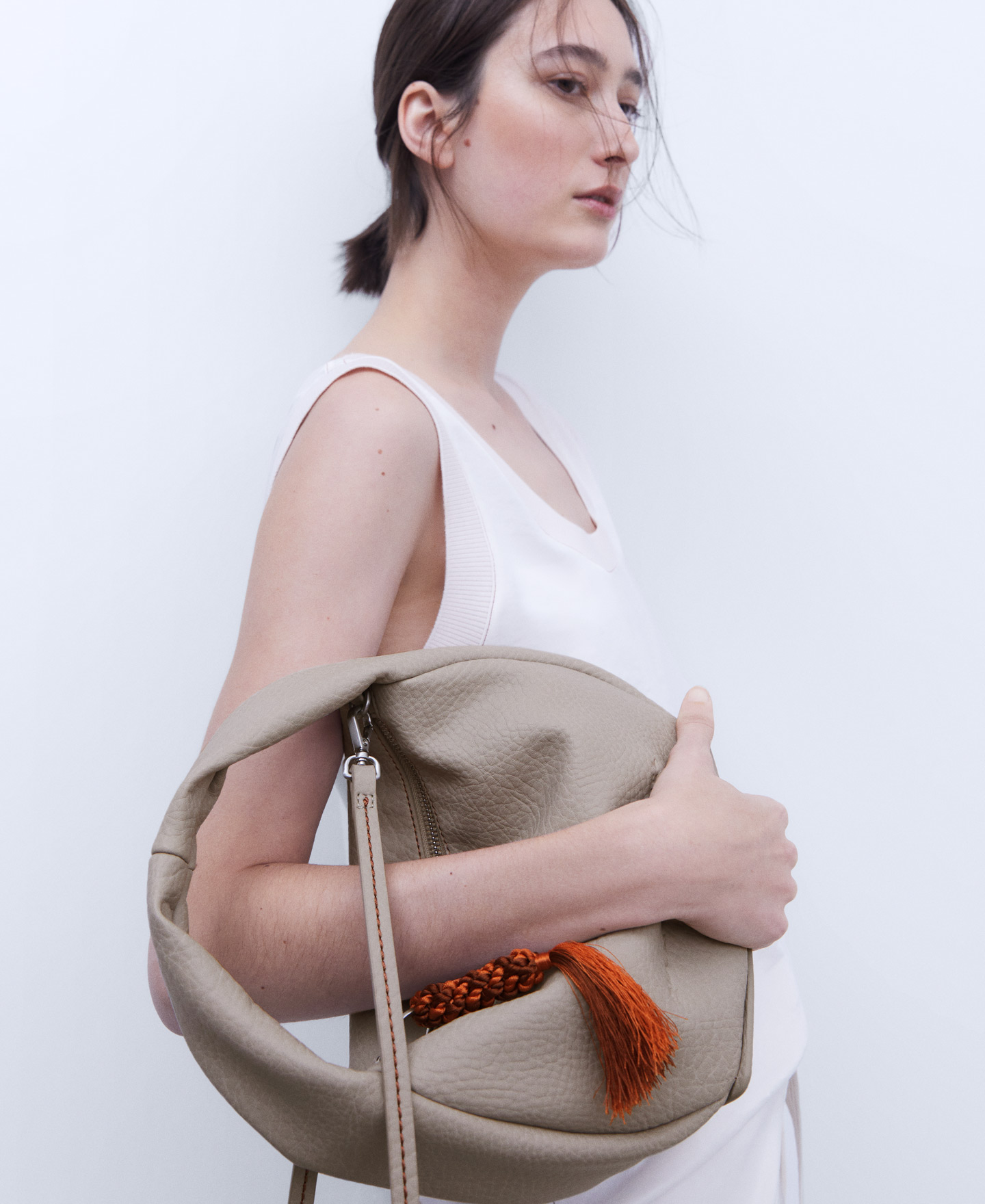 Sac à bandoulière moyen en polyester recyclé image number 5