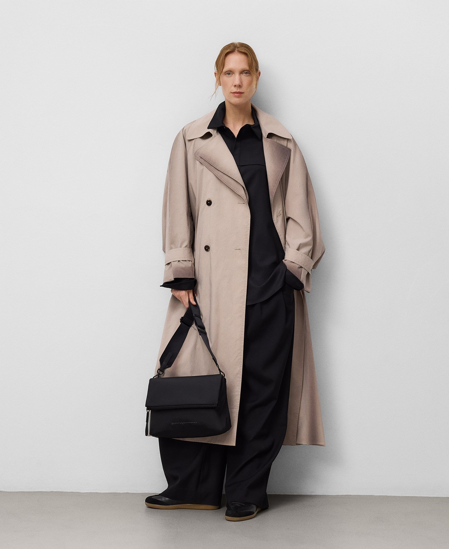 ナイロンフラップミディアムクロスボディバッグ image number 4