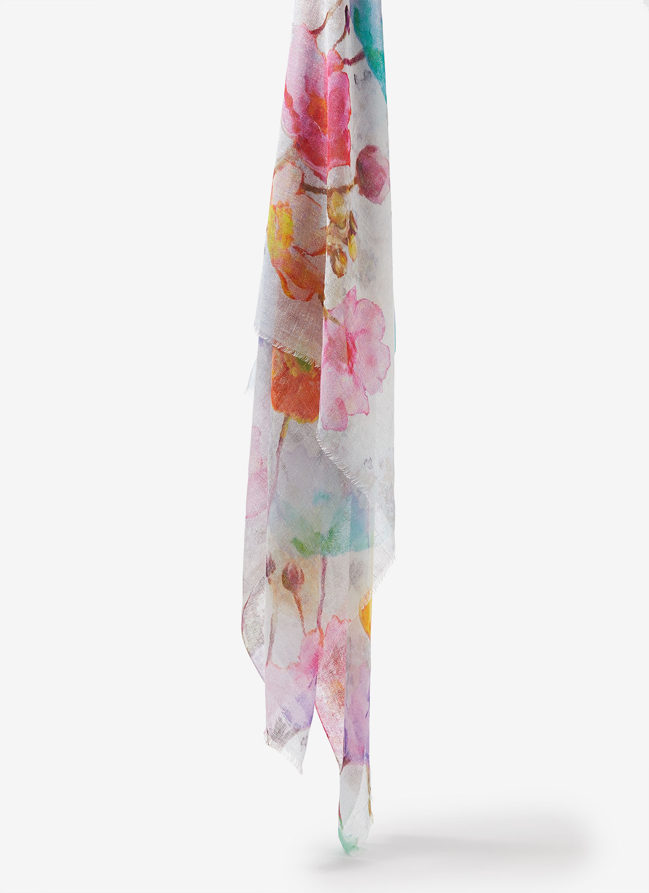 Modal and linen flowered foulard image number 1