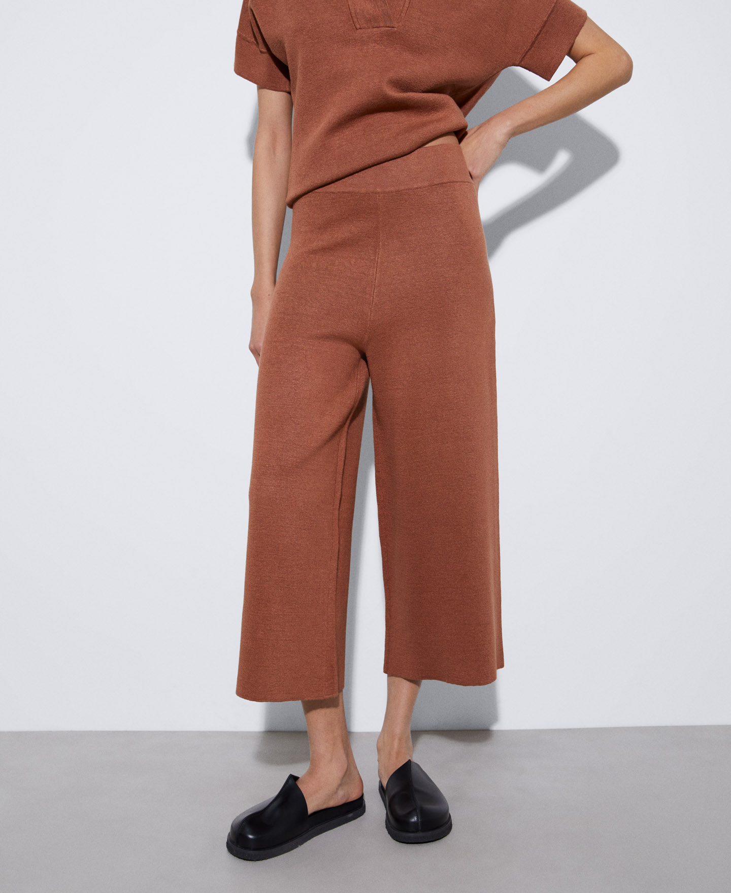 Linen culotte trousers image number 0