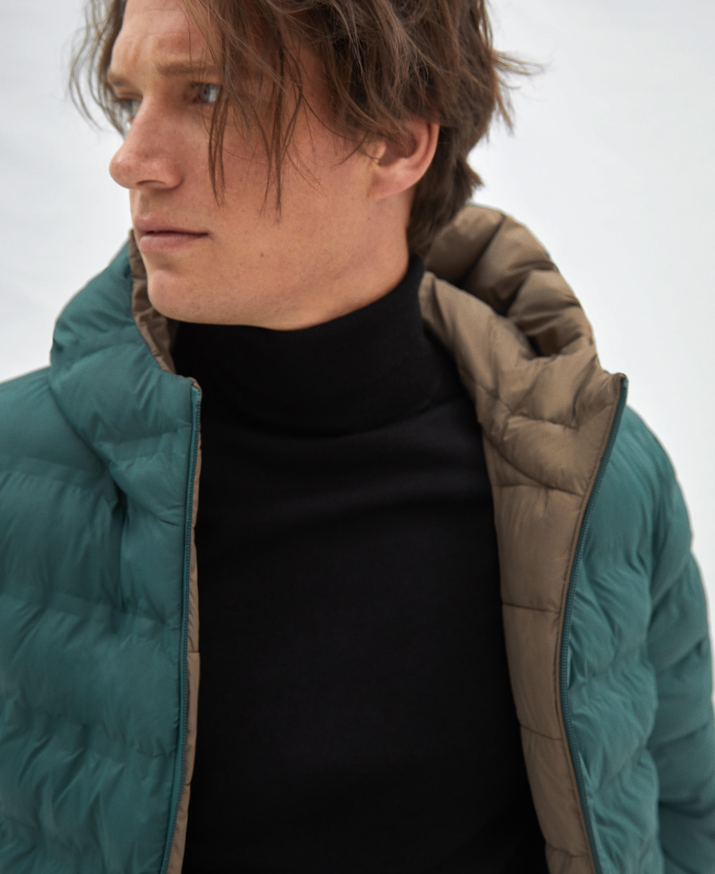 Nylon padded jacket with hood image number 3