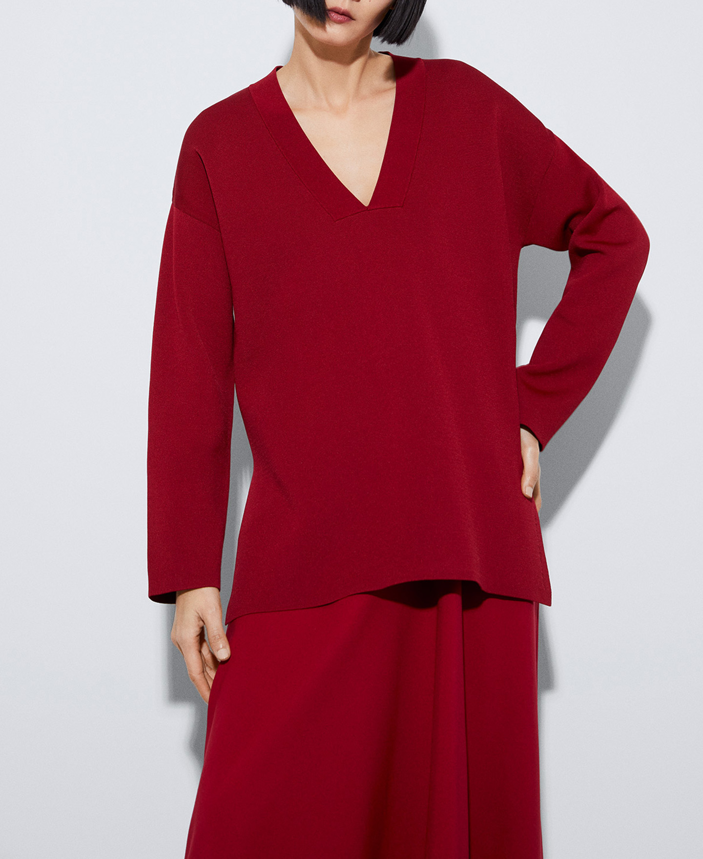 Recycled nylon V-neck sweater image number 0