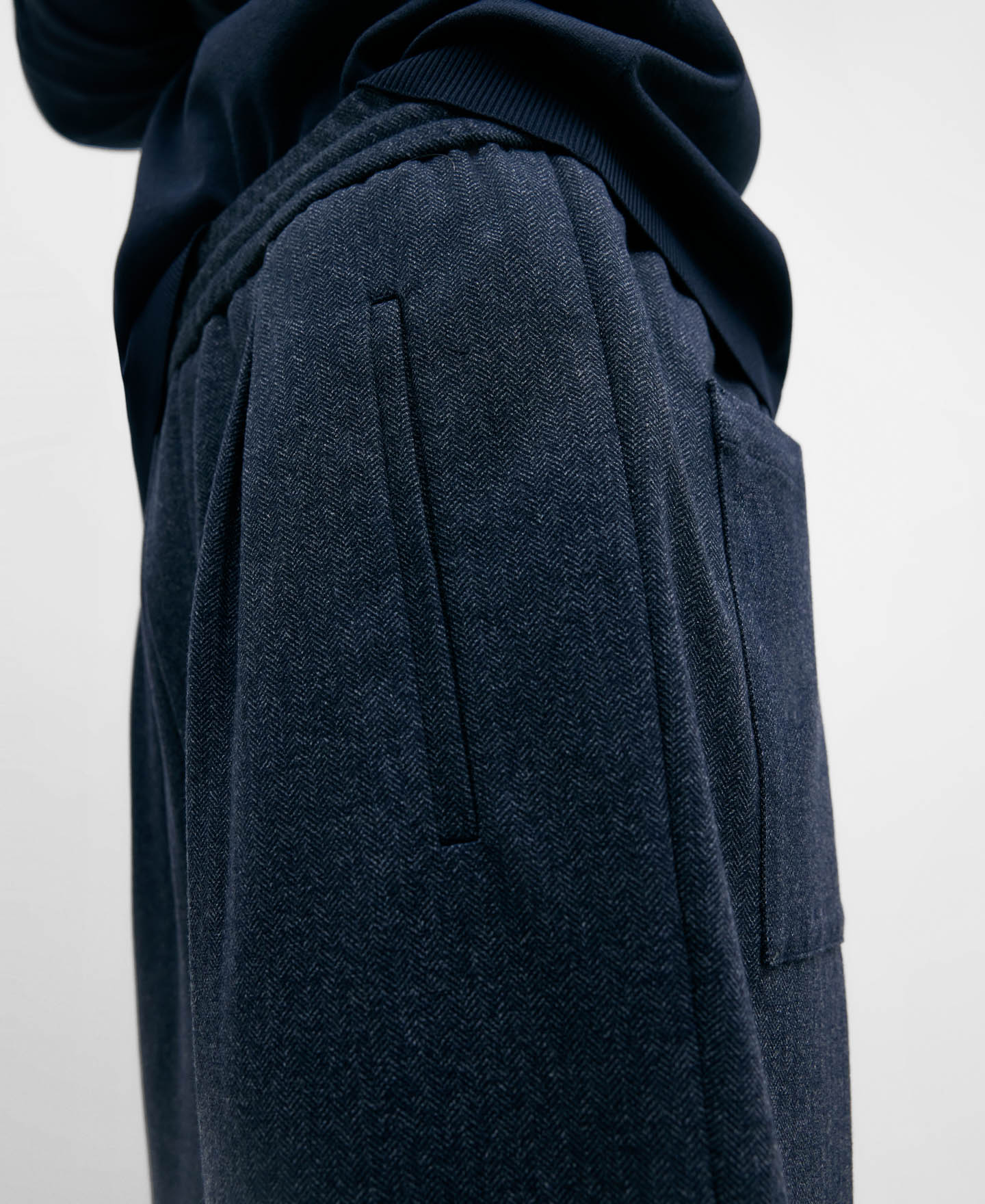 Elasticated waist tailored trousers image number 3